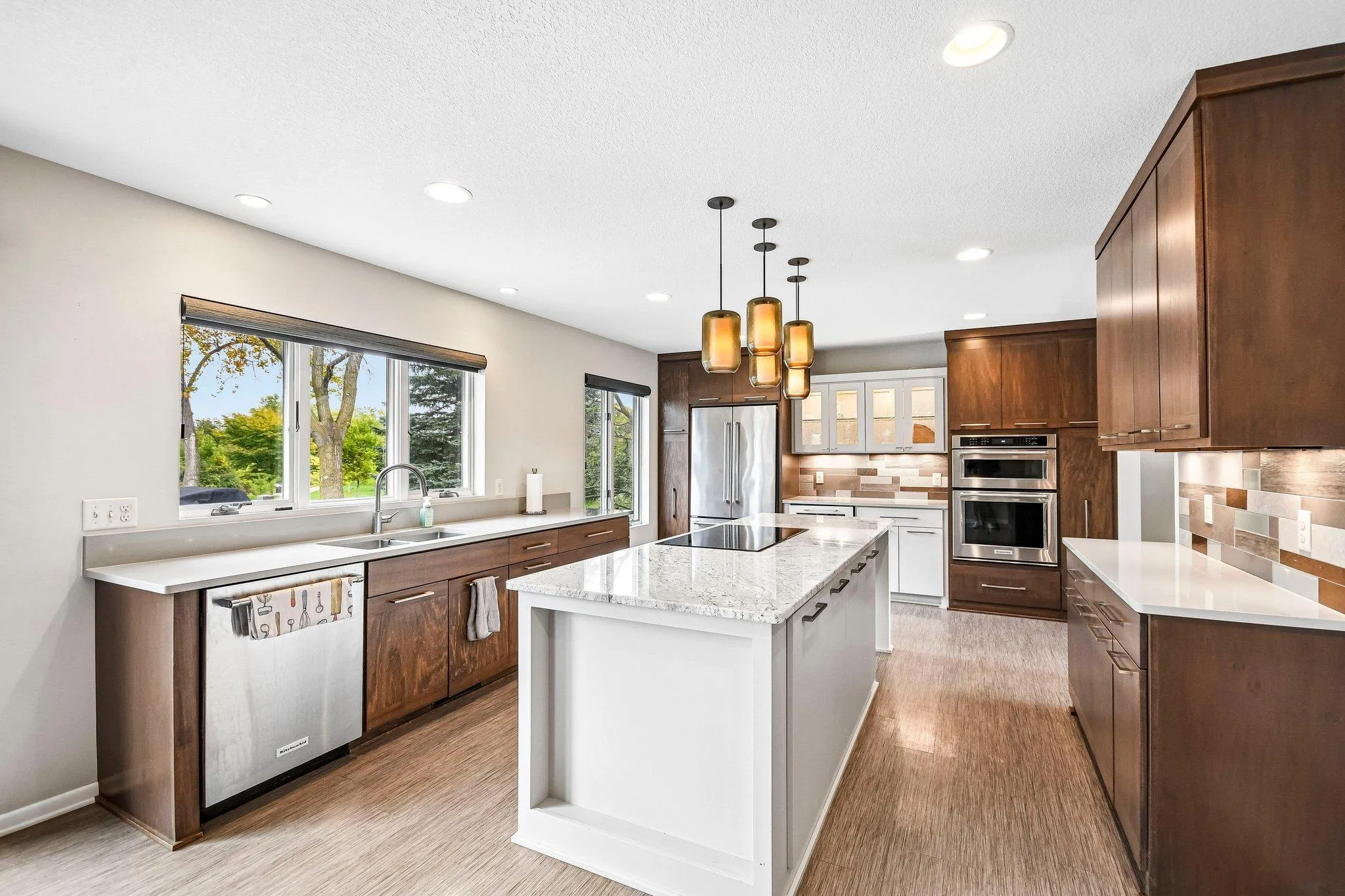 Photo 3 of 1075 Fallbrook Lane
