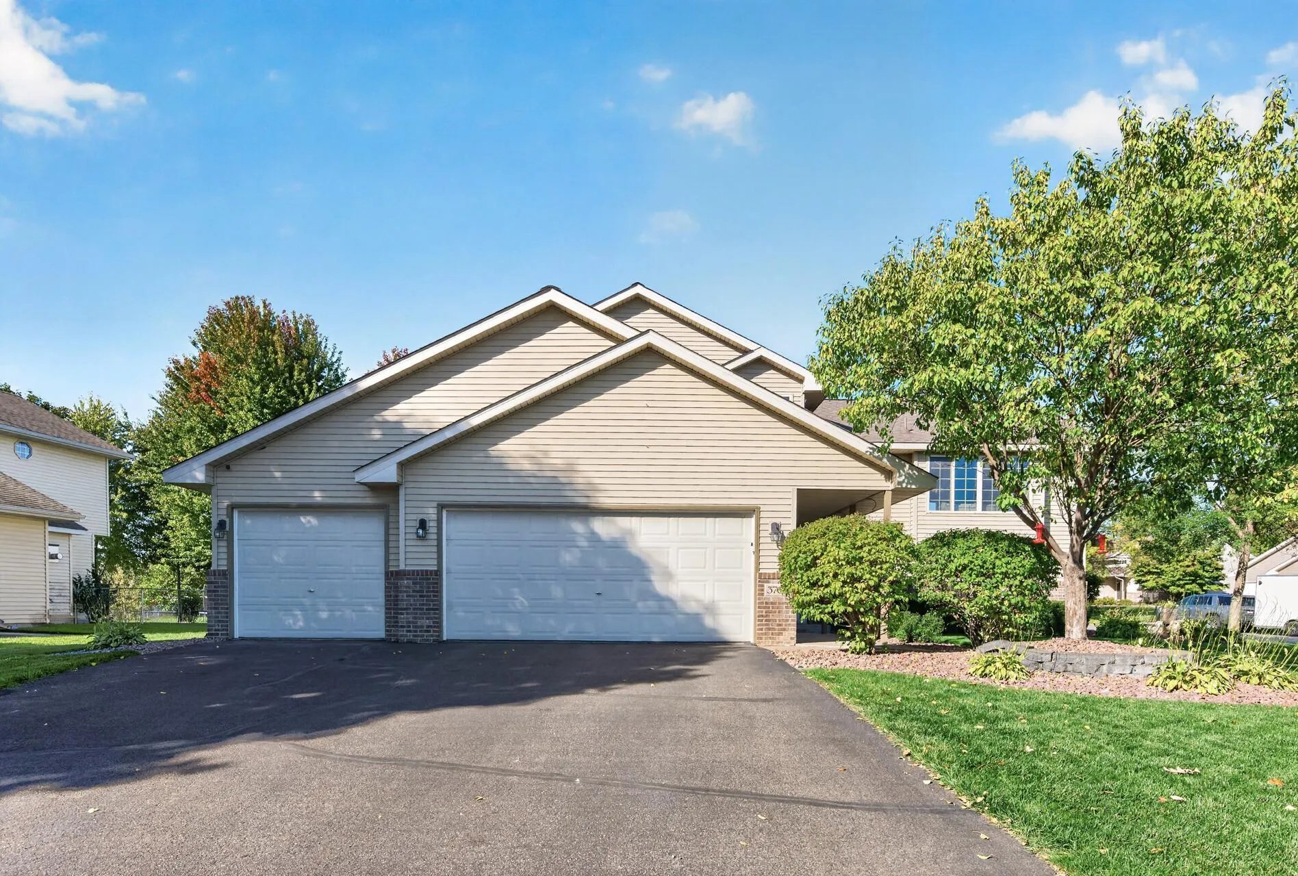 Photo 11 of 3765 Woodside Drive
