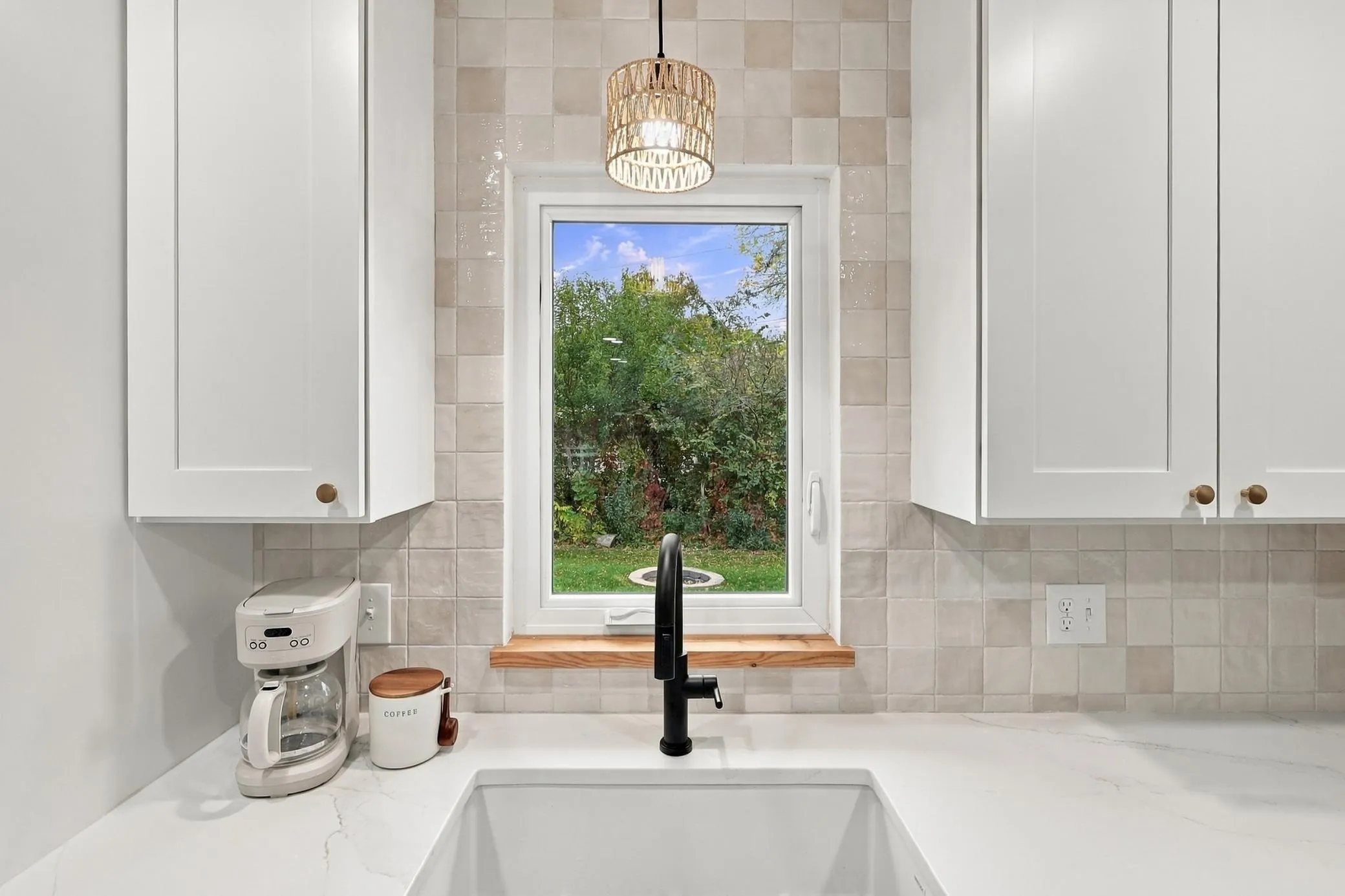 Photo 11 of 2029 Opal Place