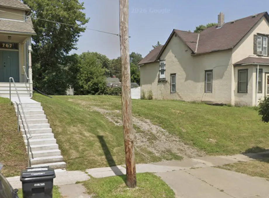 Photo 2 of 771 4th E Street