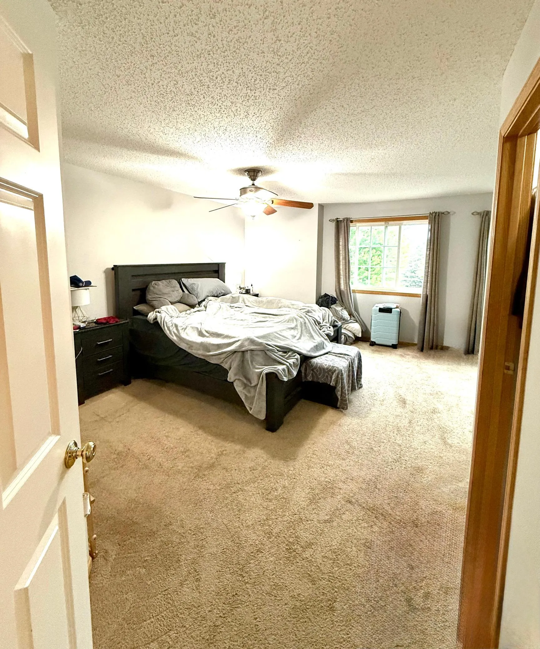 Photo 9 of 6142 Maclynn Ne Avenue