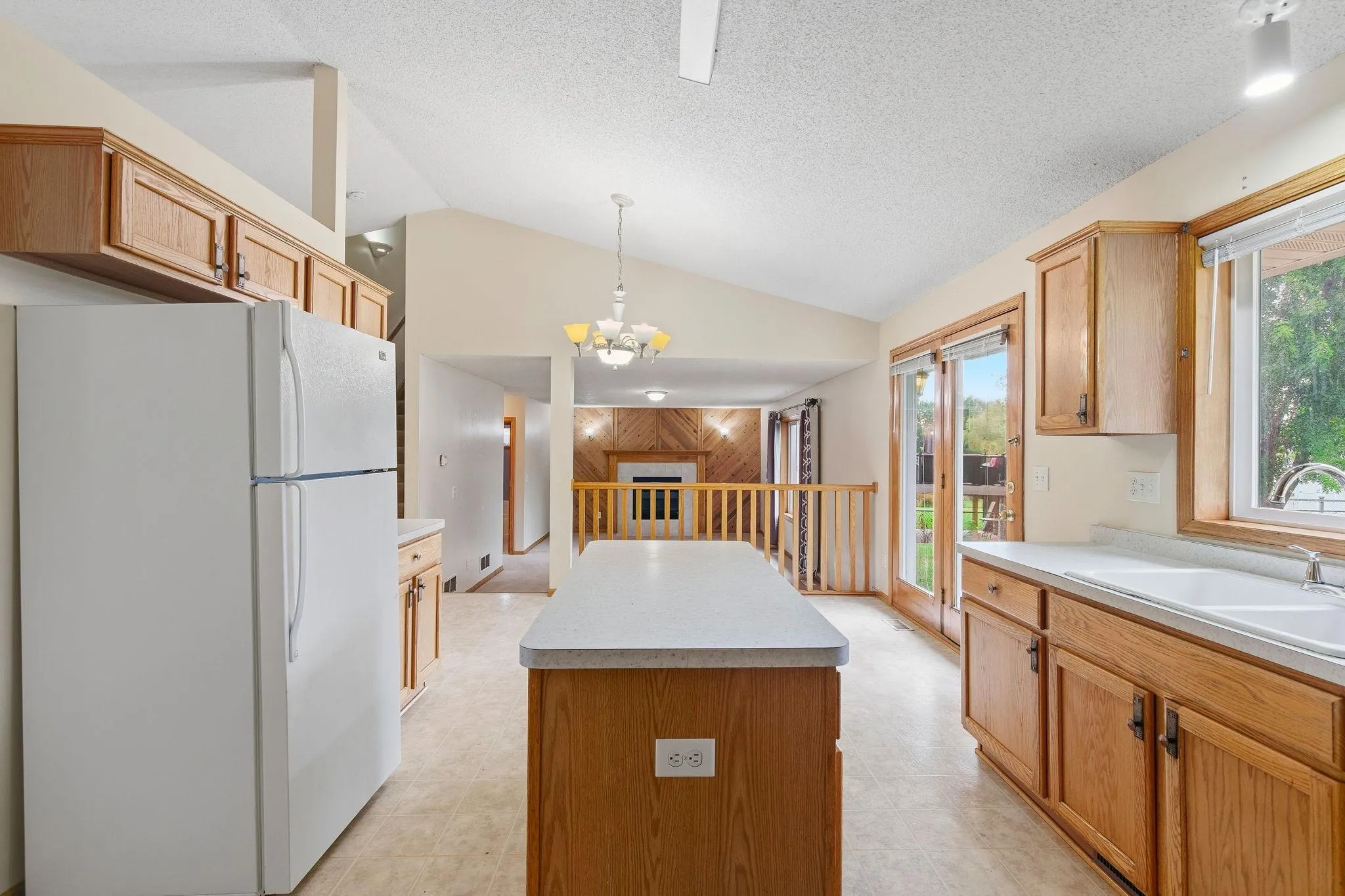 Photo 14 of 400 Durango Drive