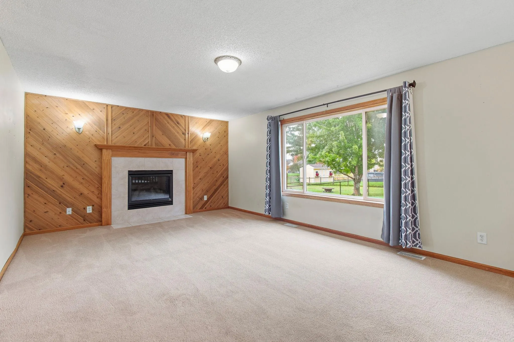 Photo 6 of 400 Durango Drive