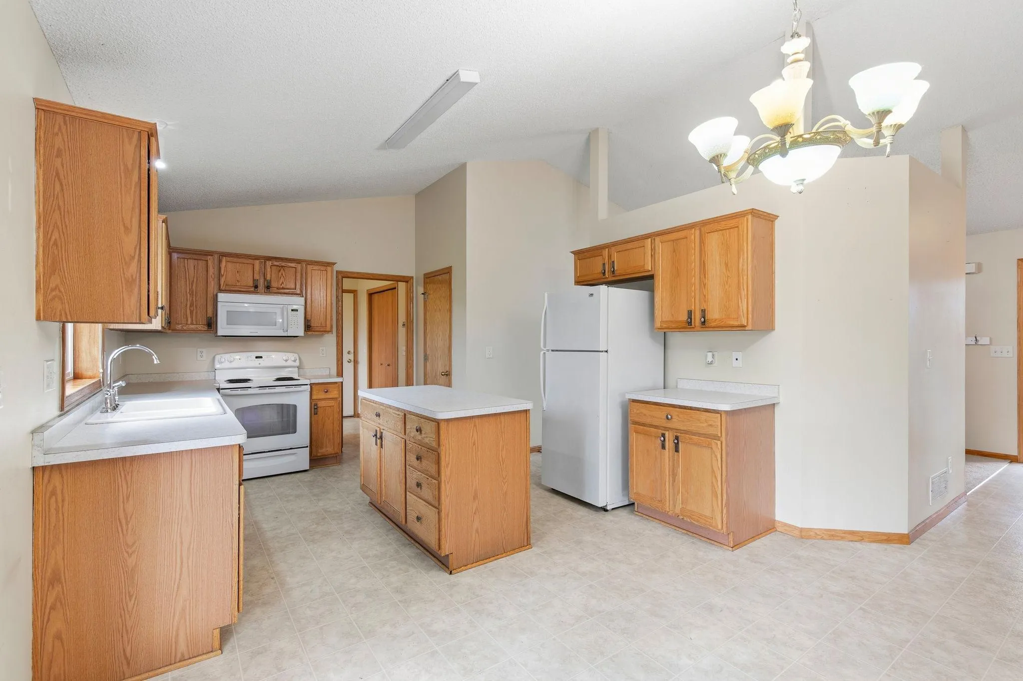 Photo 18 of 400 Durango Drive