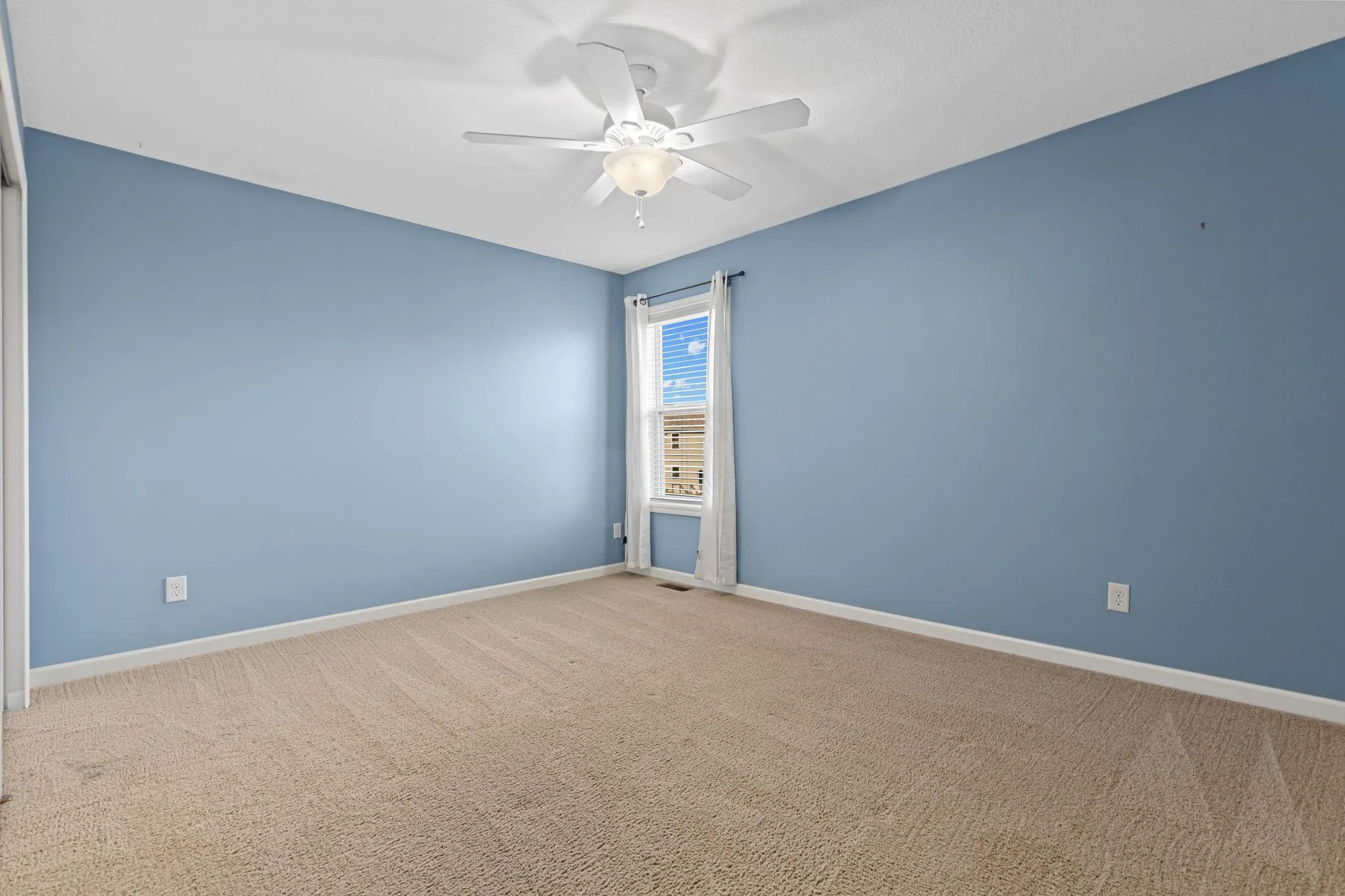 Photo 34 of 626 Eastgate Parkway