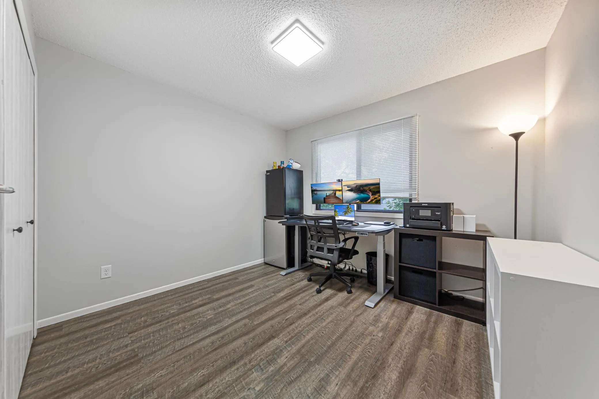 Photo 14 of 15552 Claret W Avenue
