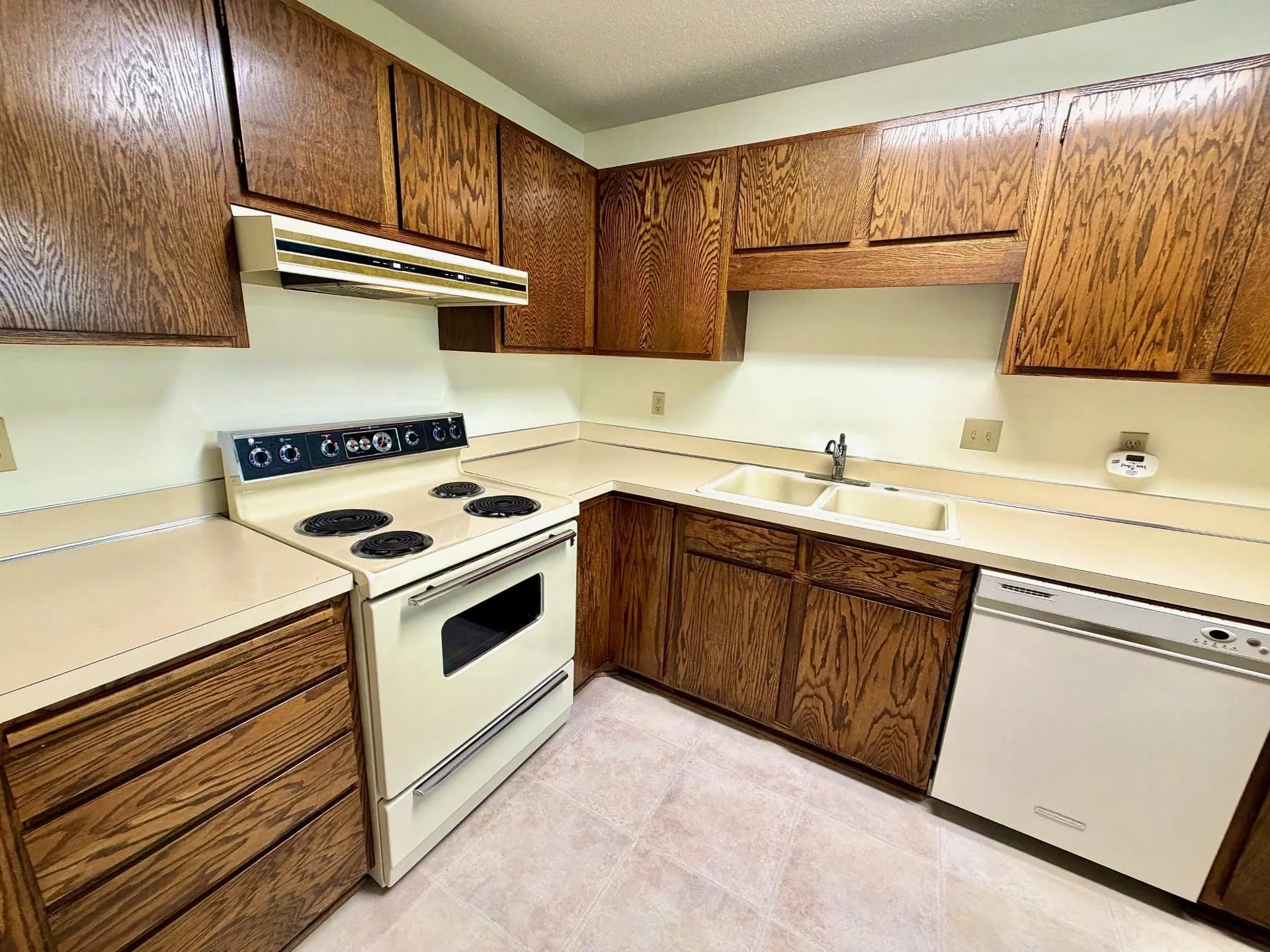 Photo 7 of 4350 Trenton N Lane Unit 311