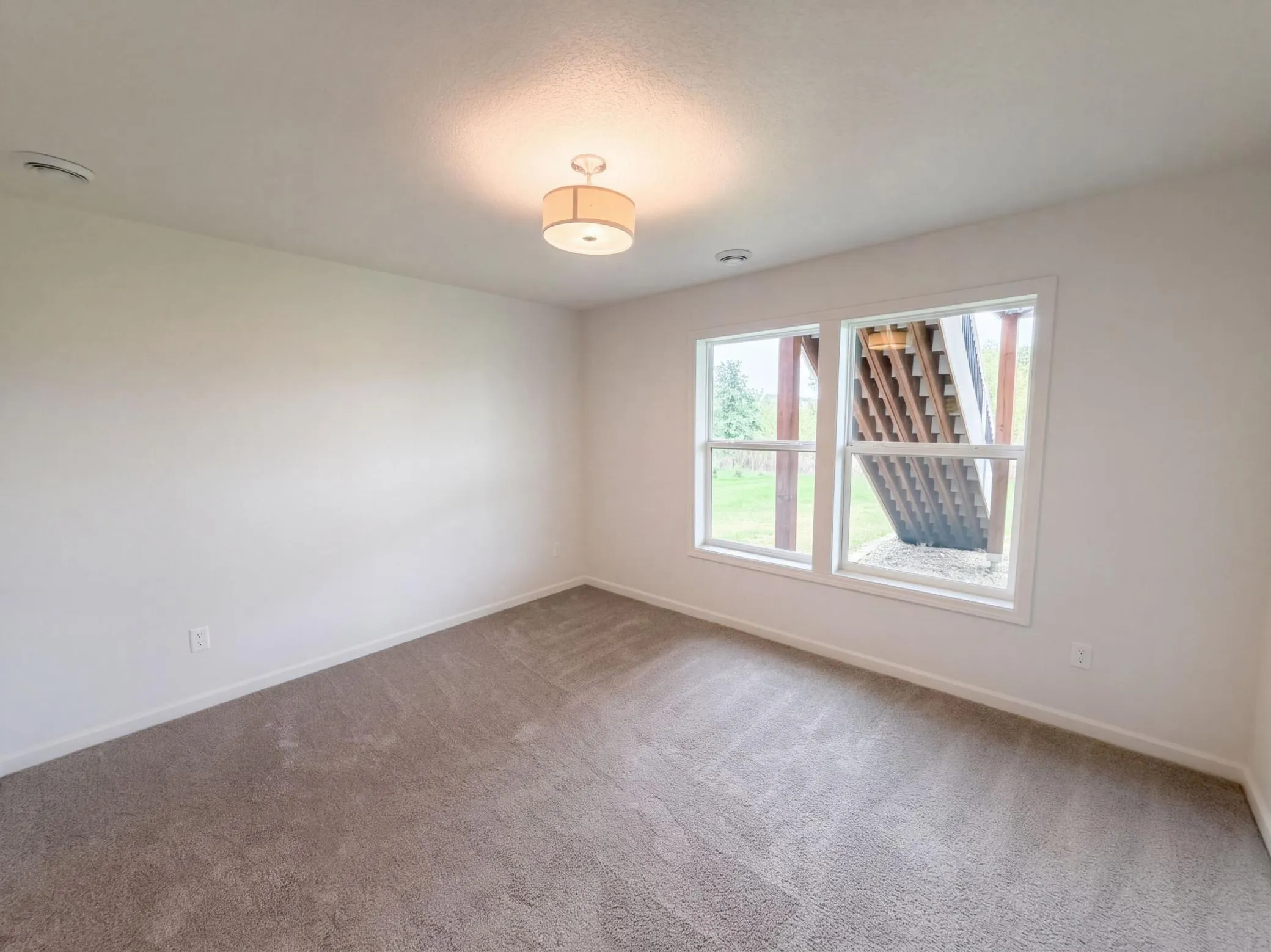 Photo 17 of 4607 128th Ne Circle