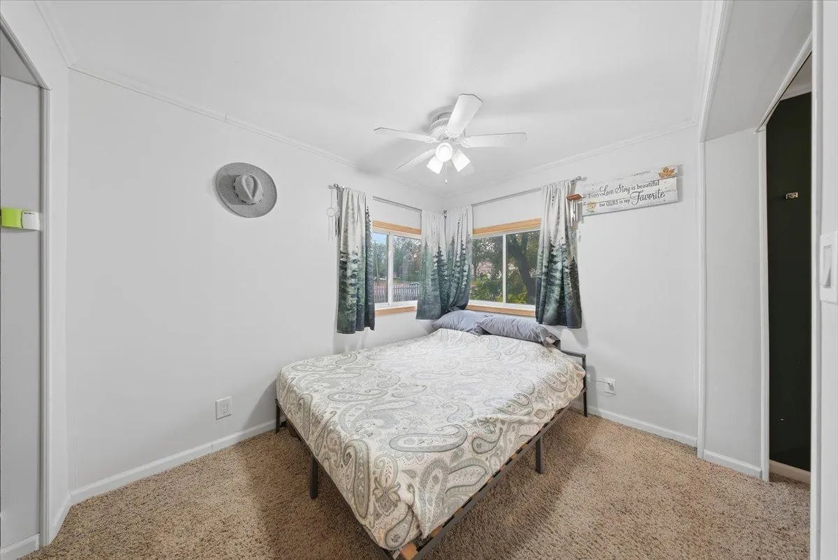 Photo 12 of 5861 Main Ne Street