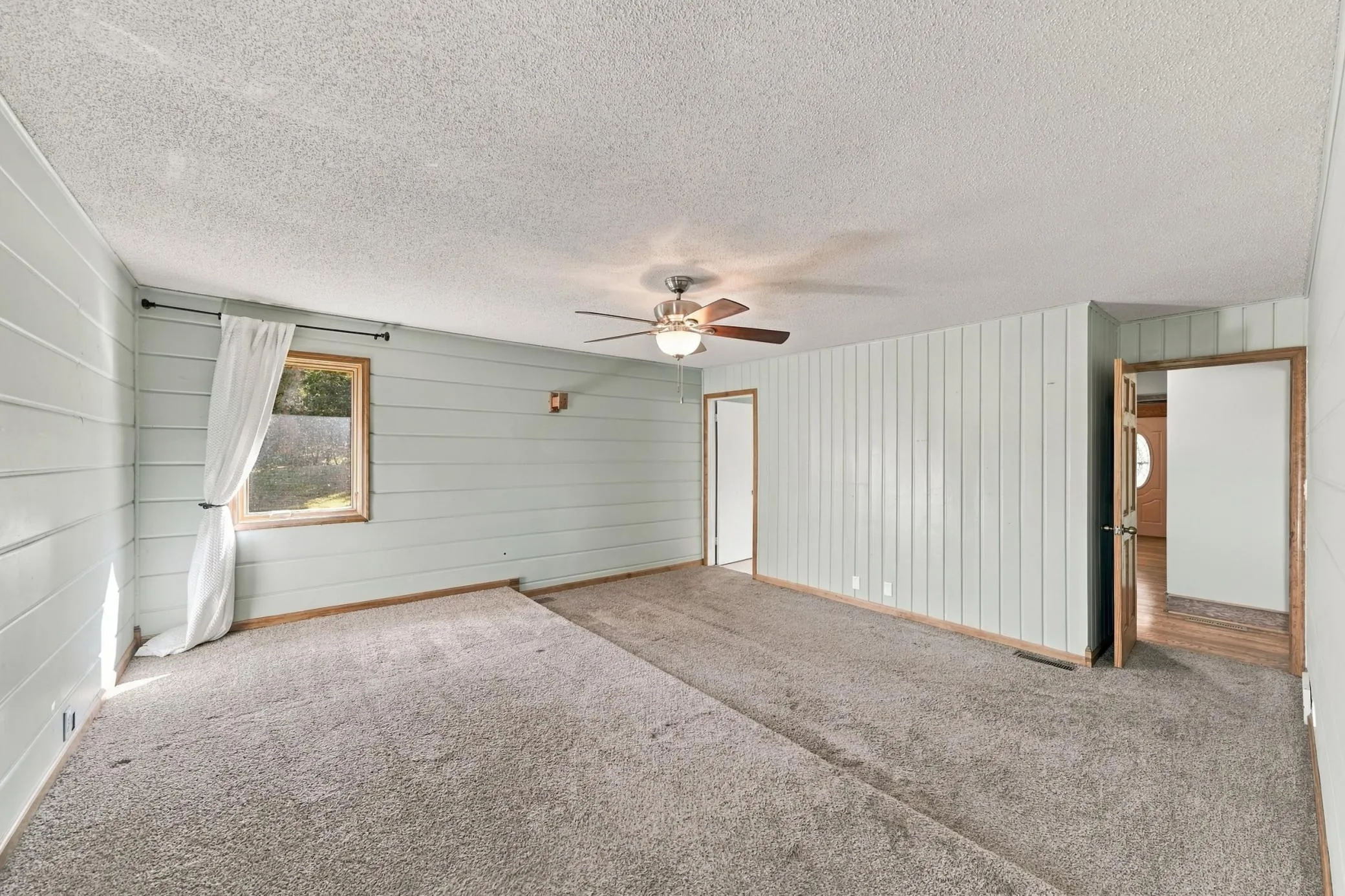 Photo 19 of 4423 Fawn Lake Ne Drive