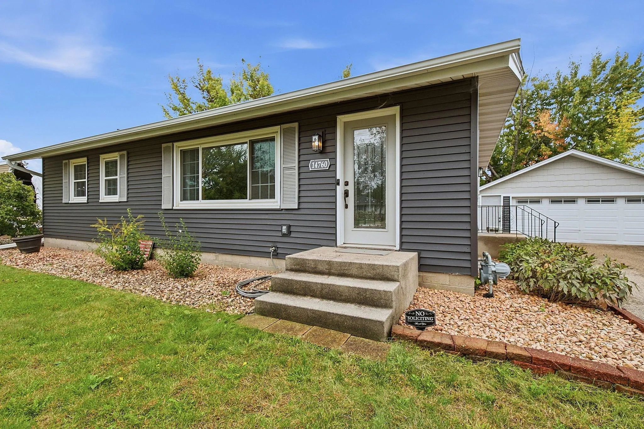 Photo 4 of 14760 Cambrian W Avenue