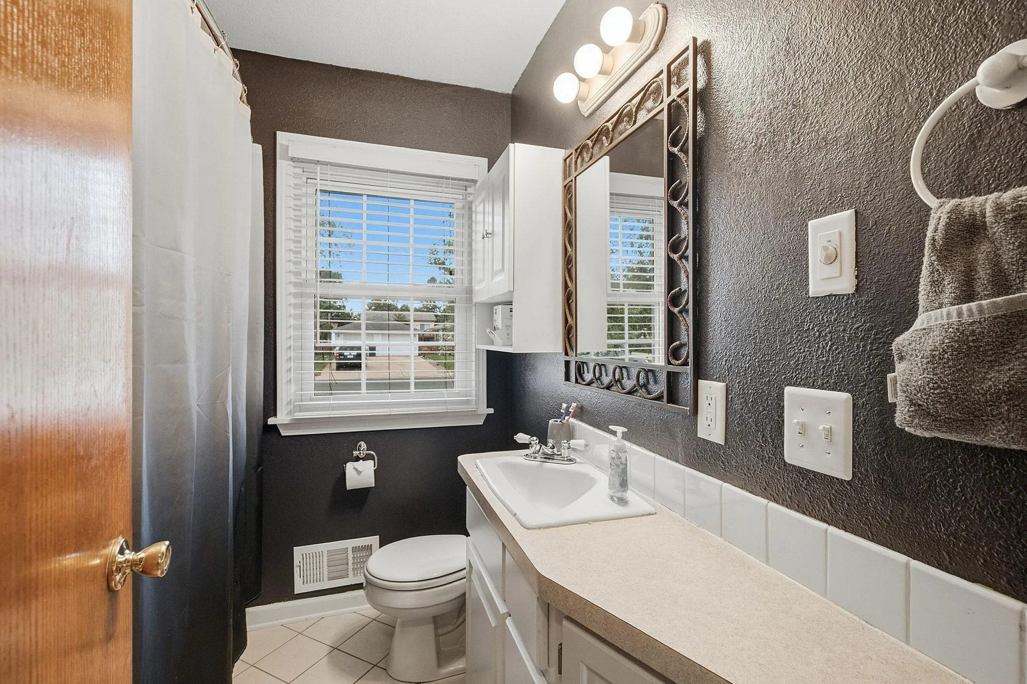 Photo 31 of 14760 Cambrian W Avenue