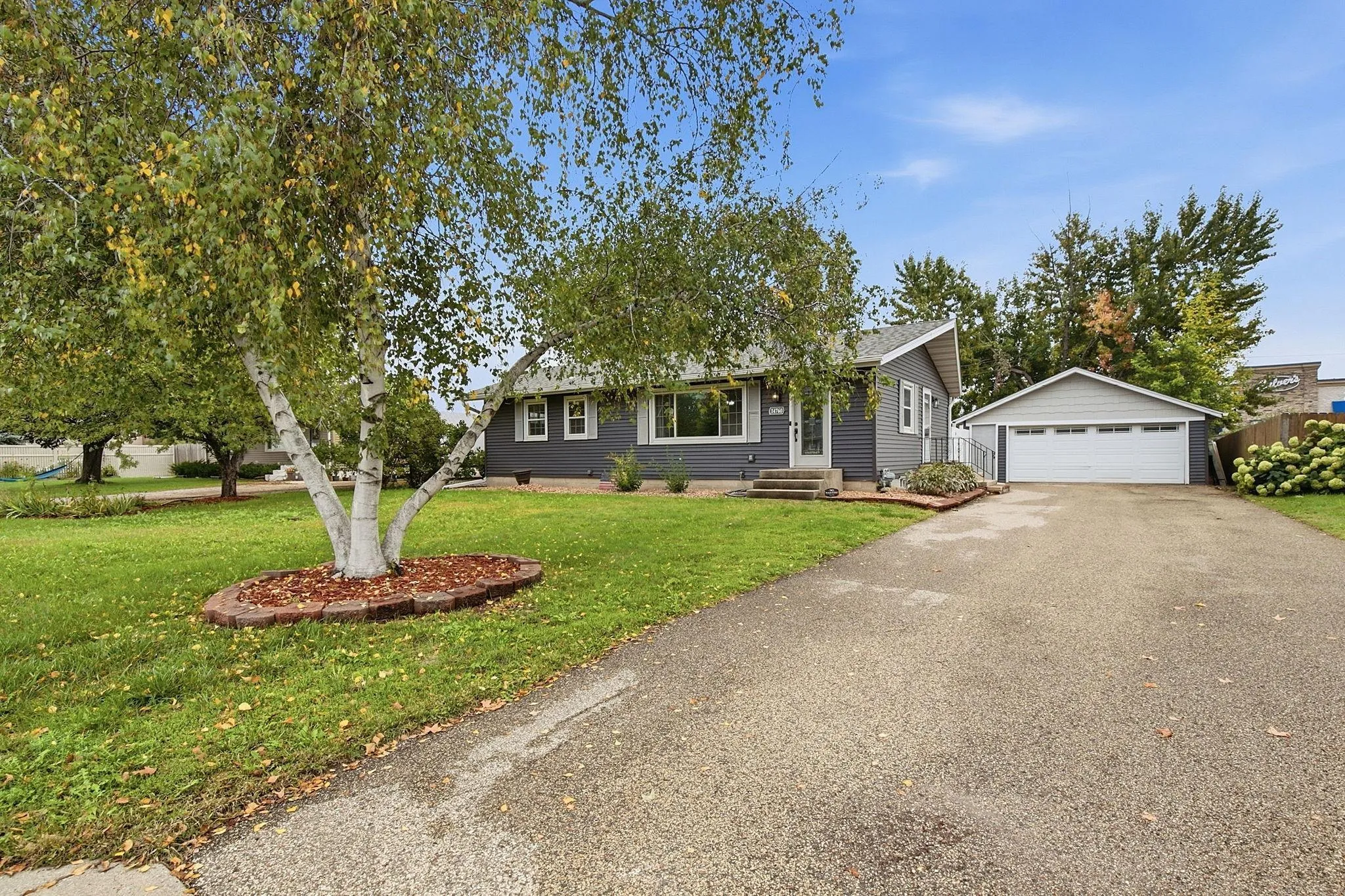 Photo 2 of 14760 Cambrian W Avenue