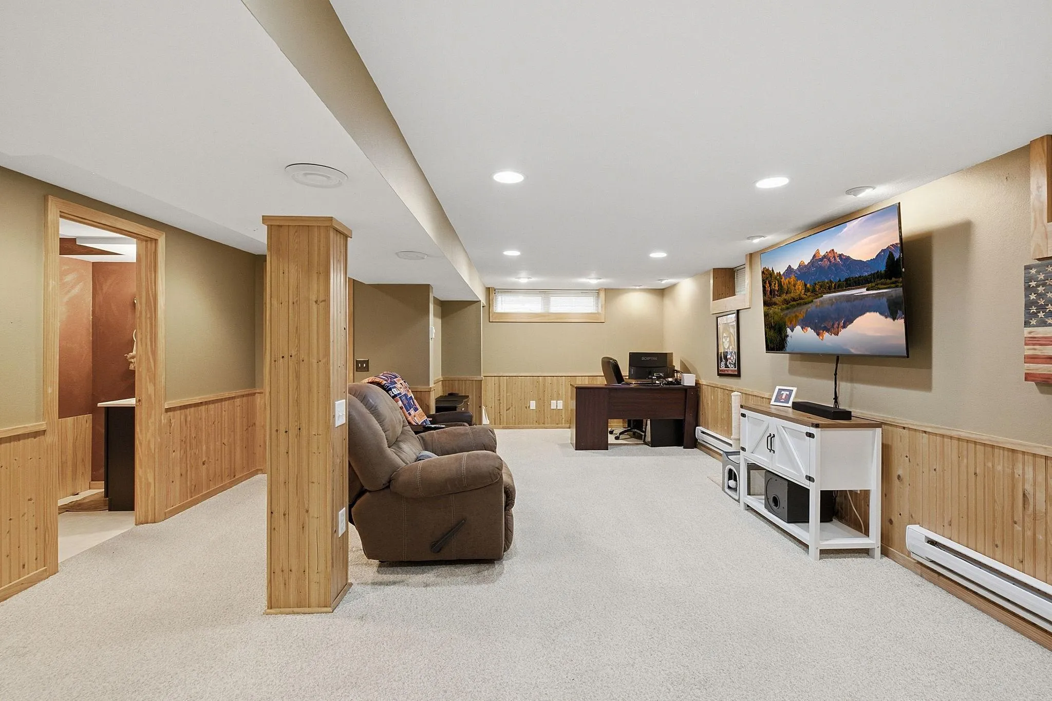 Photo 33 of 14760 Cambrian W Avenue