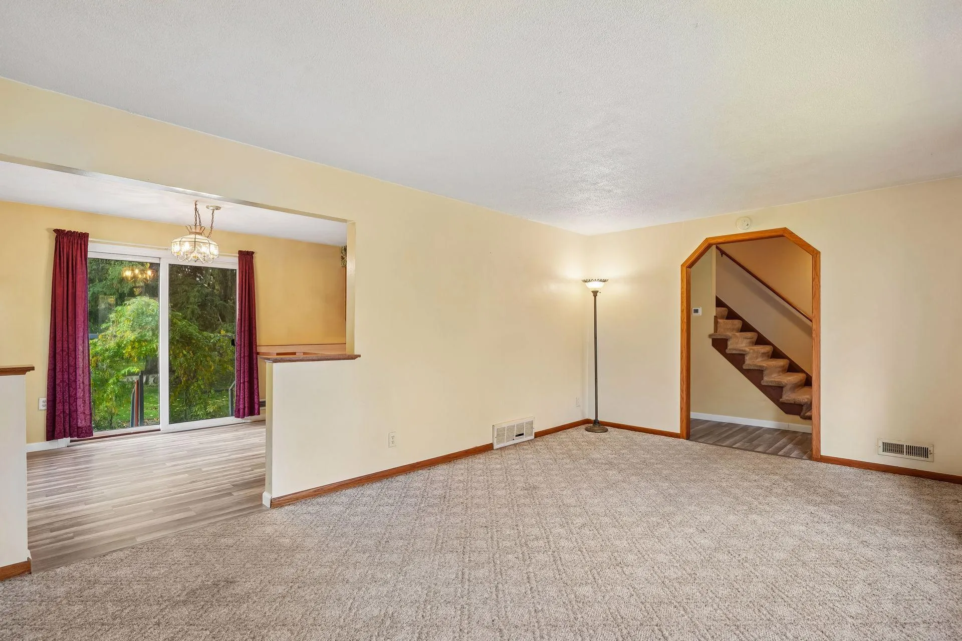 Photo 4 of 514 Dayton Road