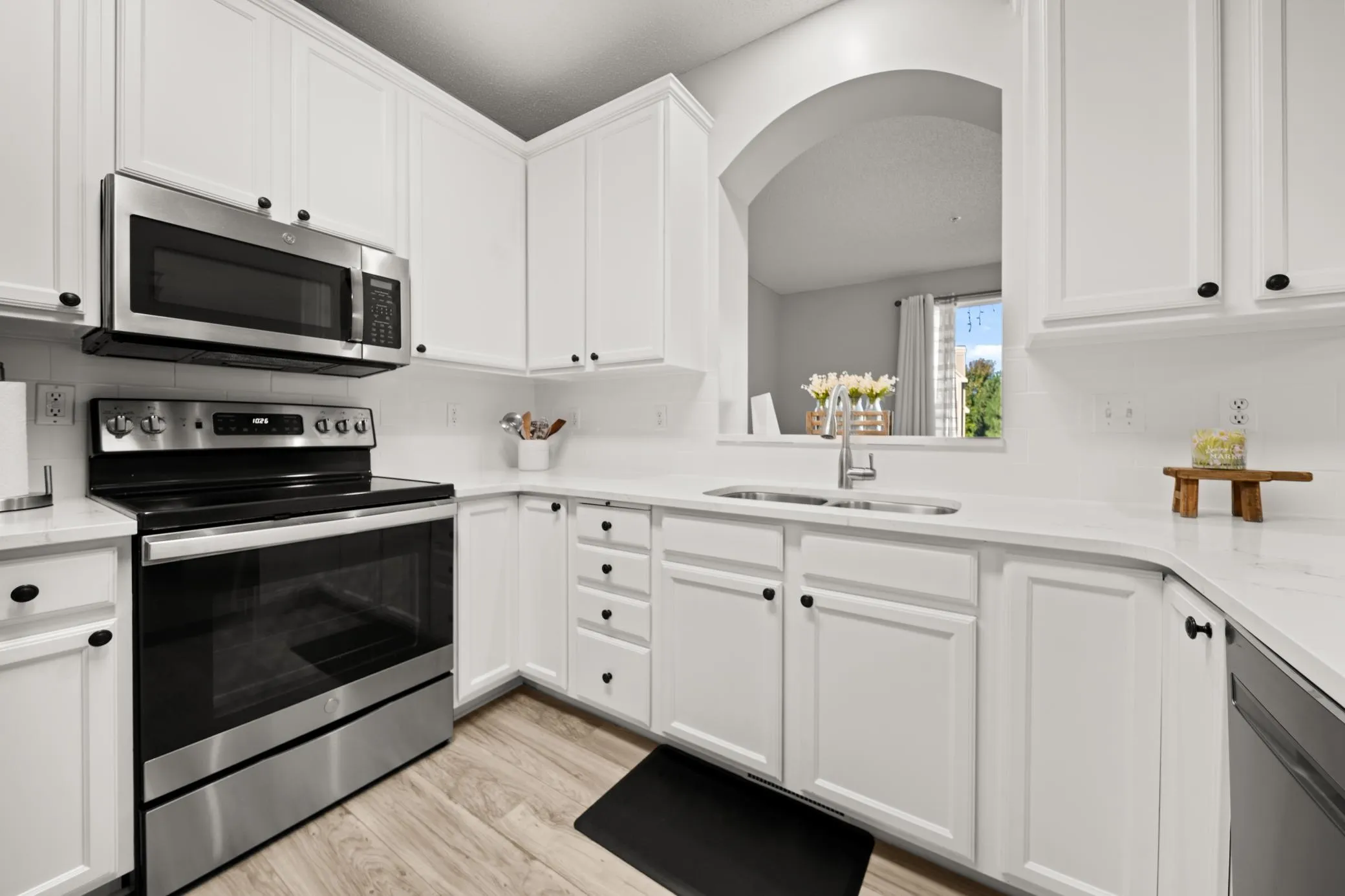 Photo 5 of 7522 Southridge Court