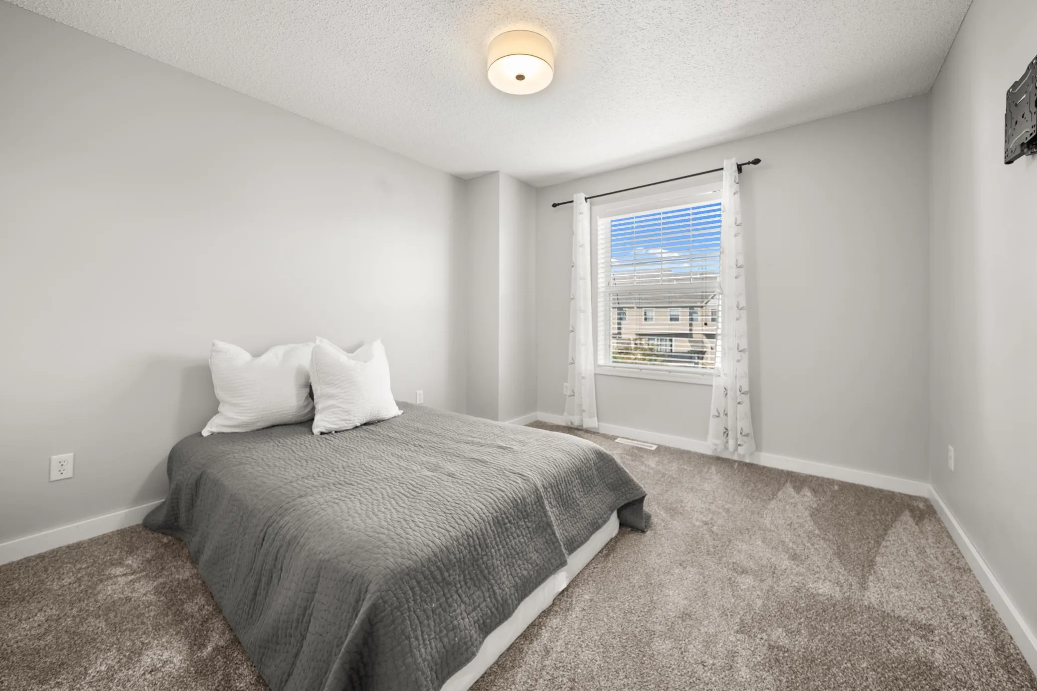 Photo 18 of 7522 Southridge Court