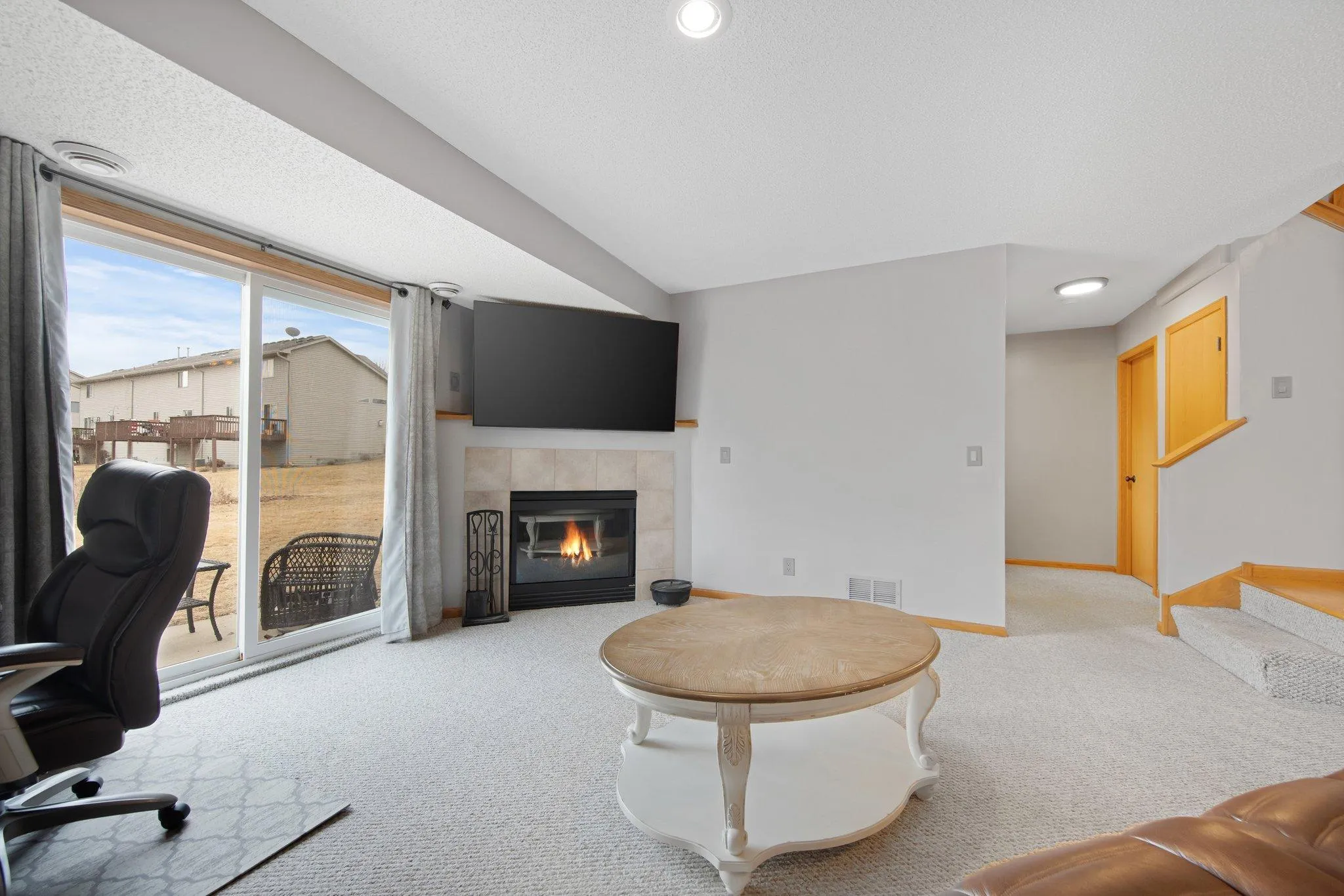 Photo 11 of 2230 Downing Avenue