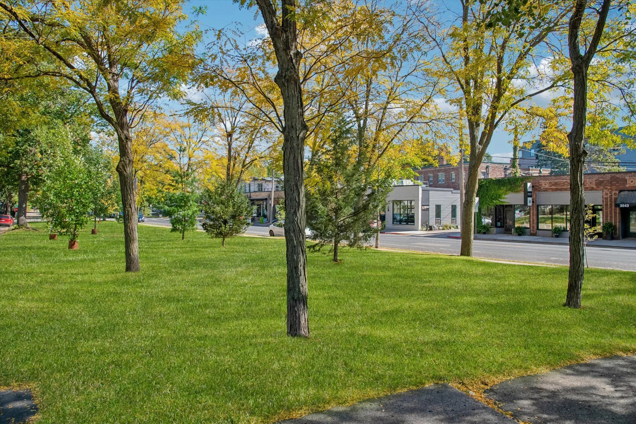 Photo 62 of 4331 Chowen S Avenue