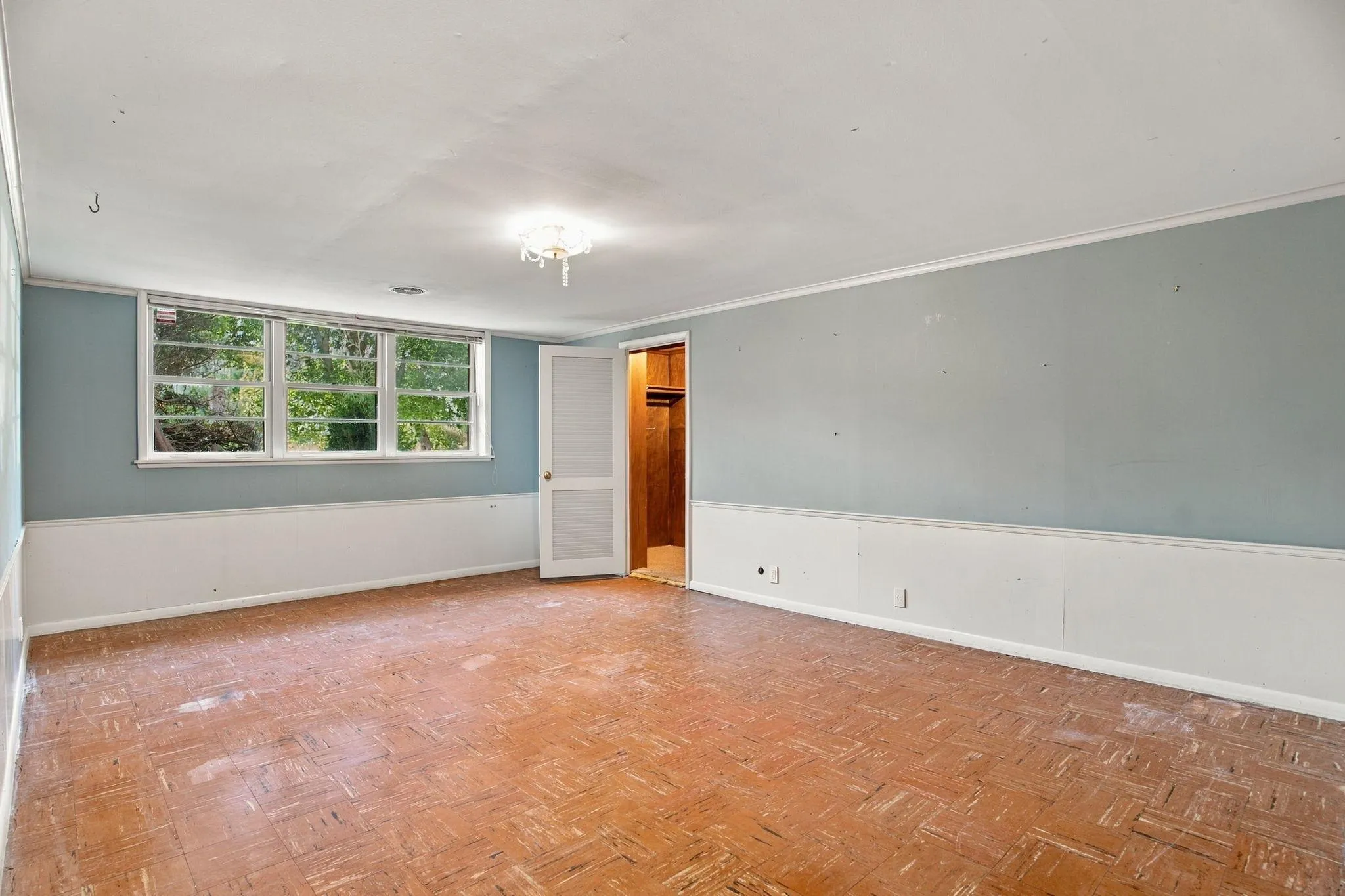Photo 30 of 1843 Colvin Avenue