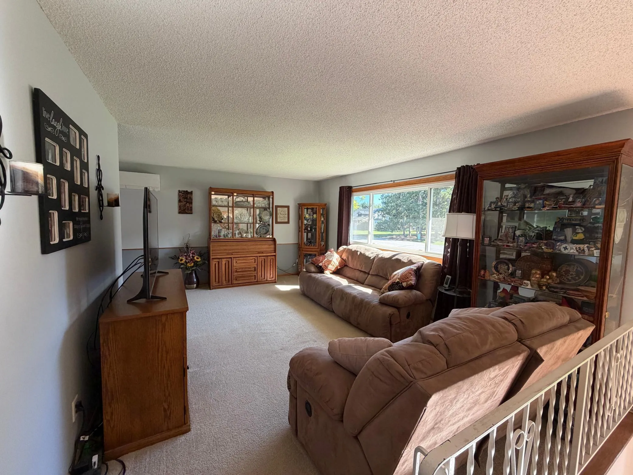 Photo 3 of 13434 Brenda Boulevard