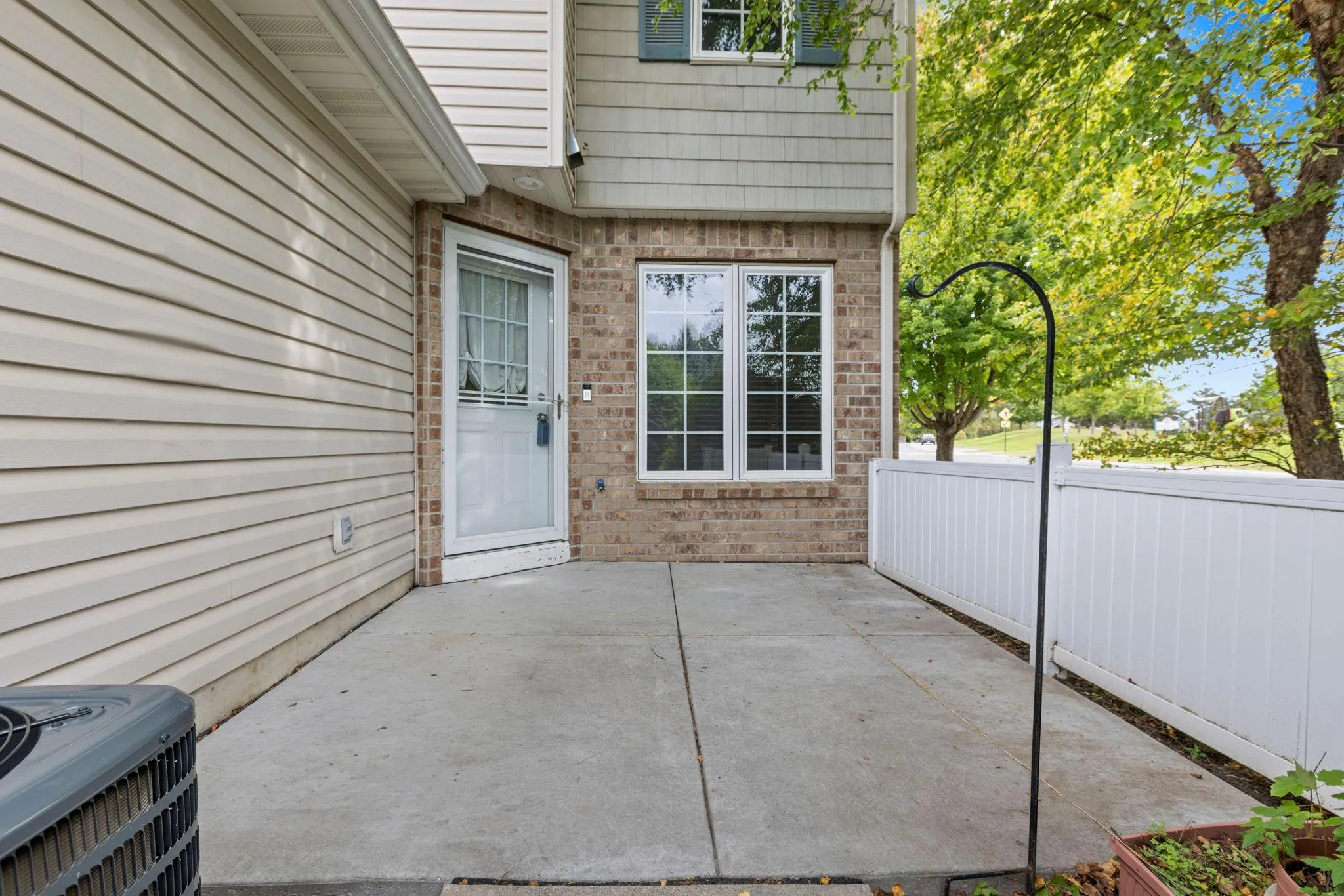 Photo 3 of 1591 Serenity Lane