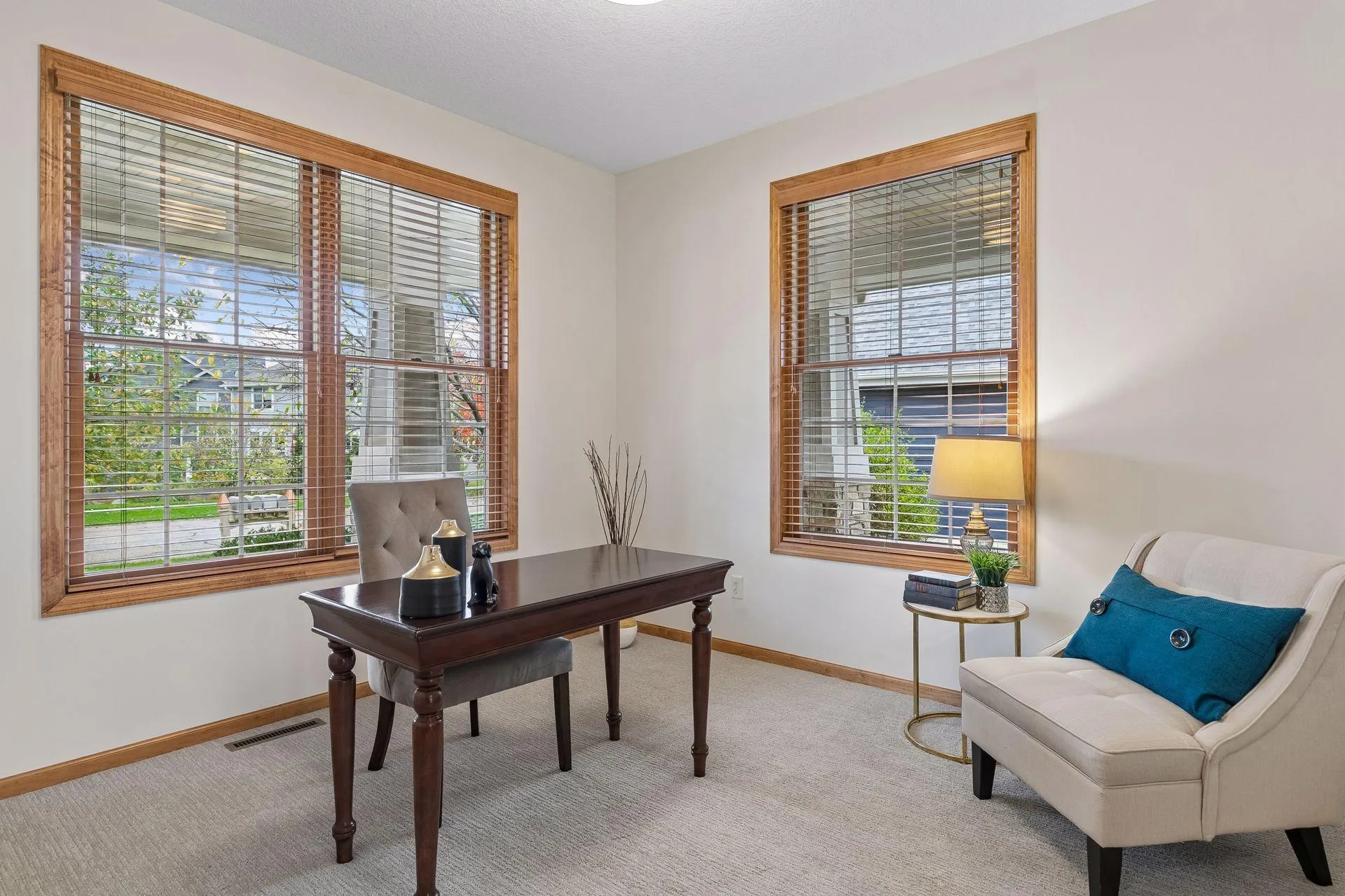 Photo 33 of 1711 Deephaven Drive