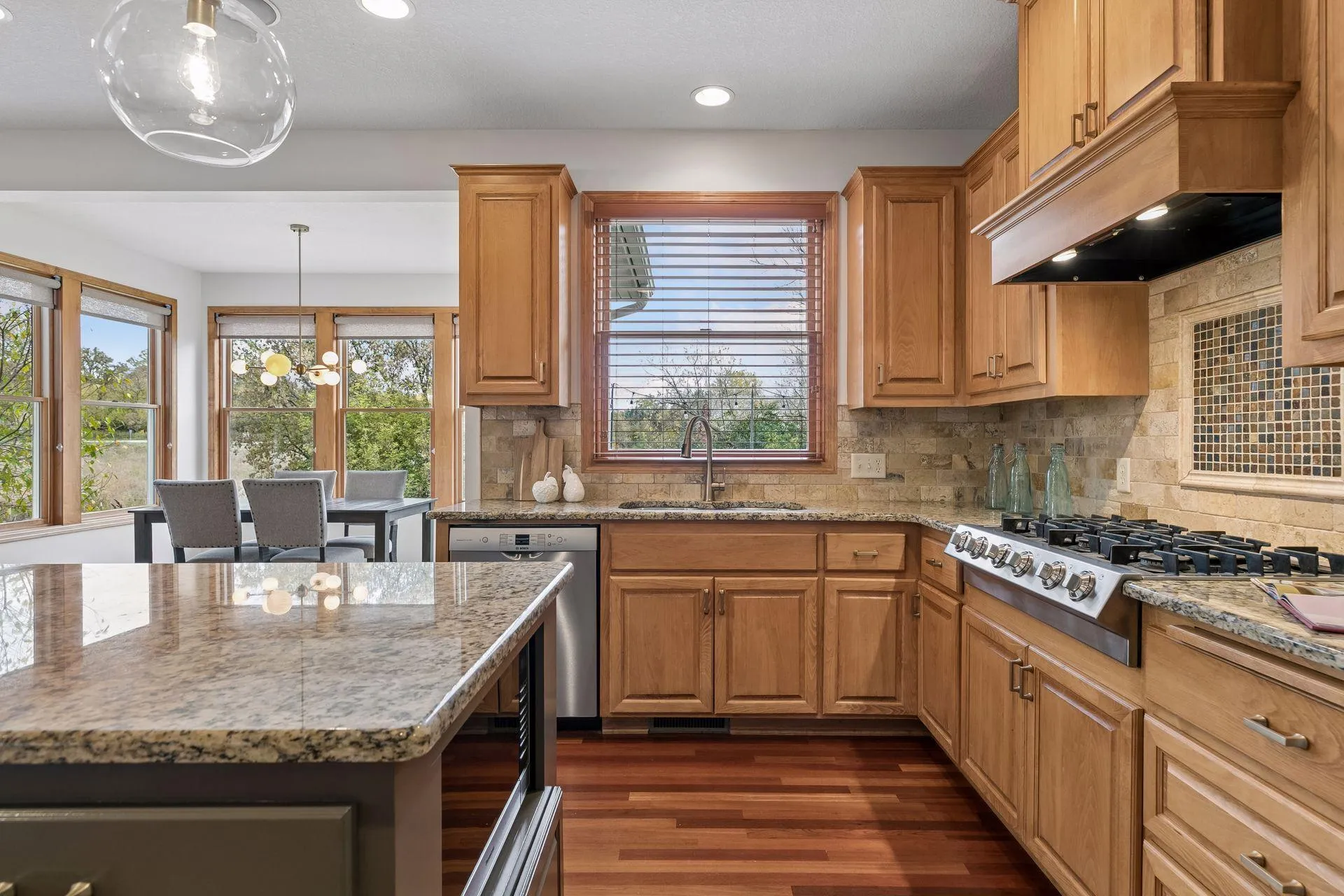Photo 20 of 1711 Deephaven Drive