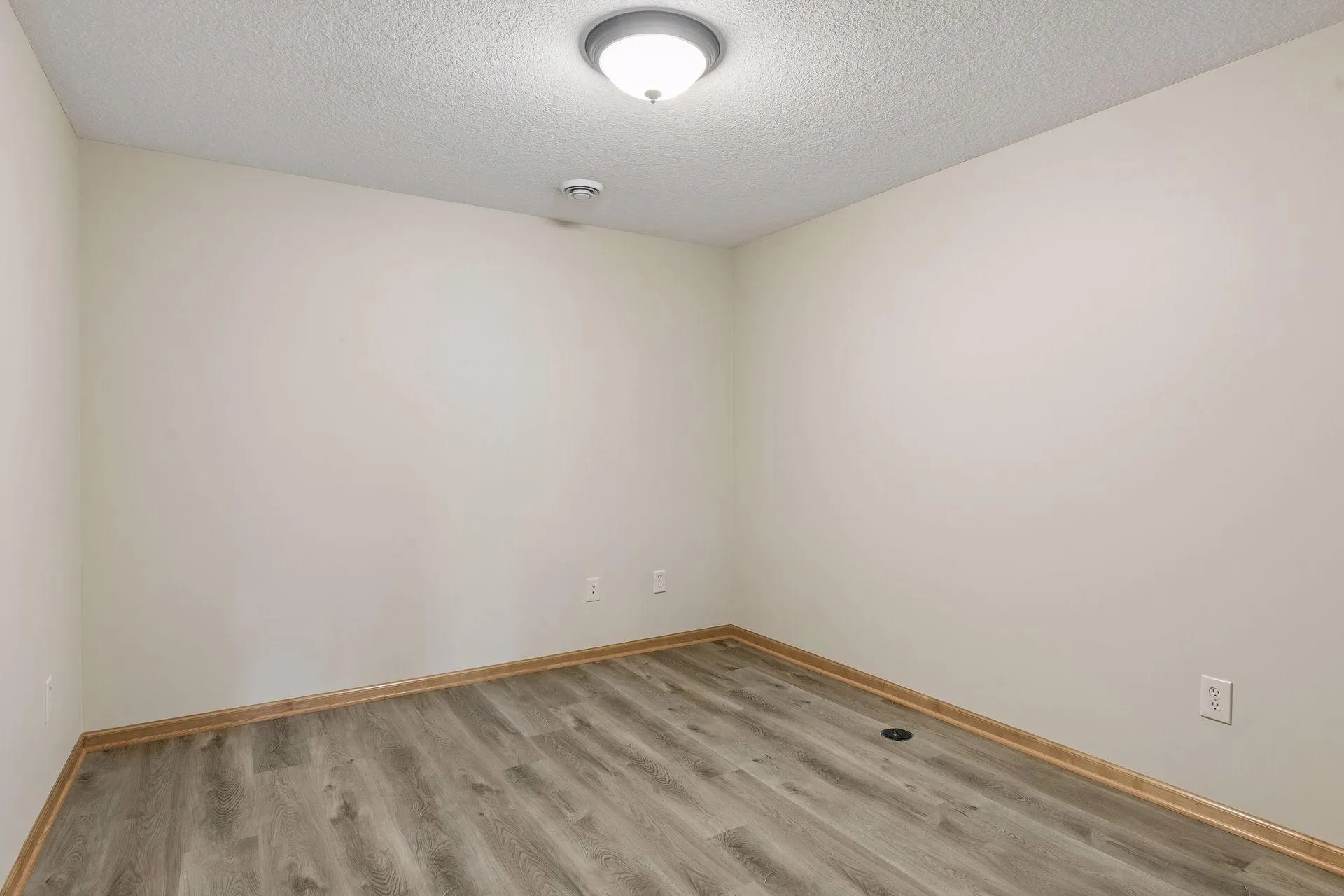 Photo 59 of 1711 Deephaven Drive