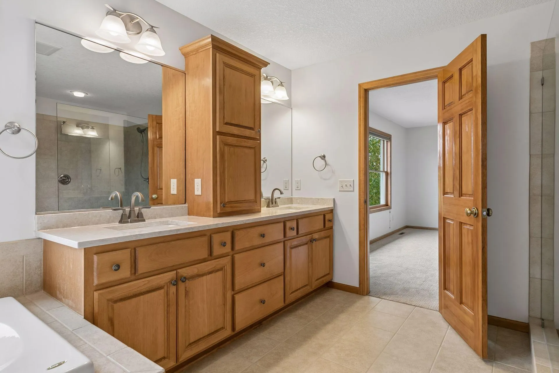 Photo 41 of 1711 Deephaven Drive