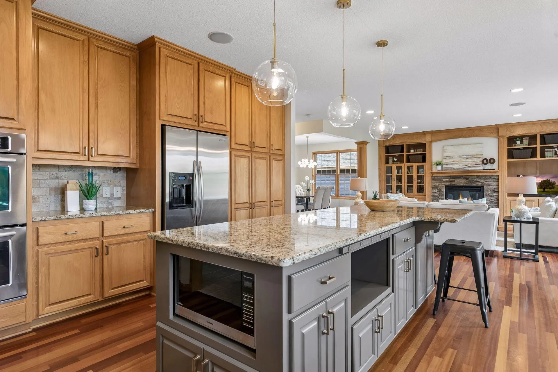 Photo 21 of 1711 Deephaven Drive
