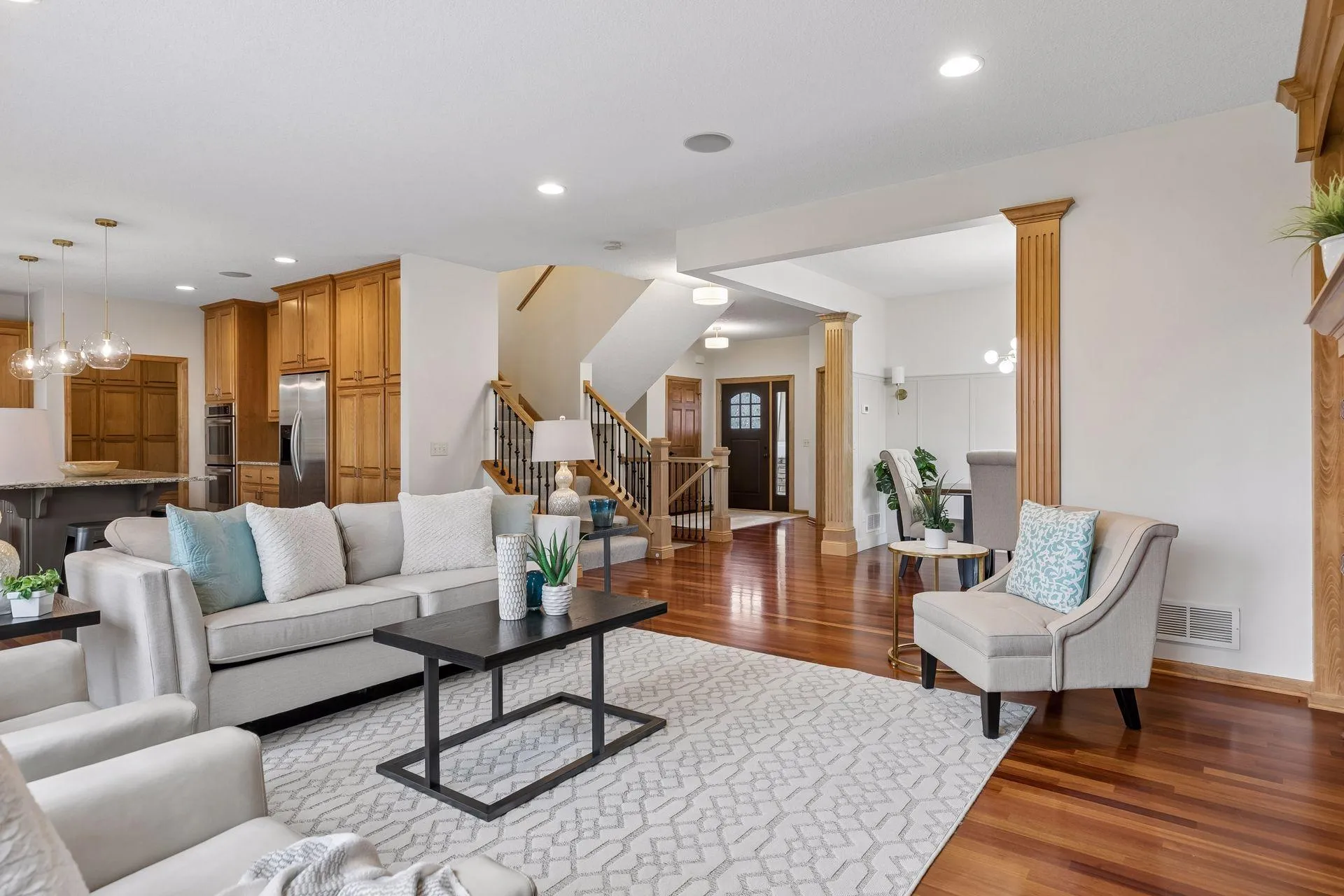 Photo 12 of 1711 Deephaven Drive