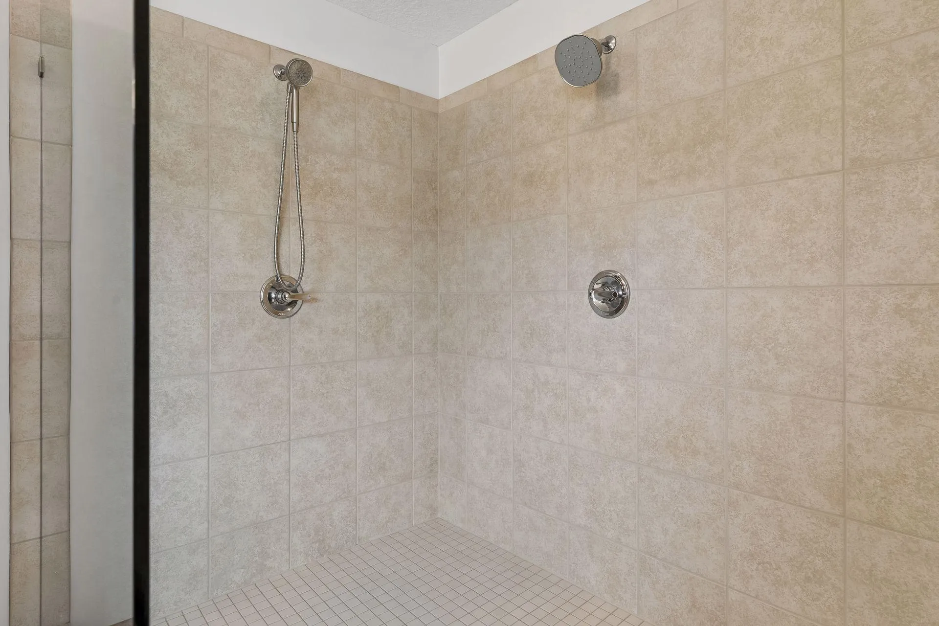 Photo 38 of 1711 Deephaven Drive