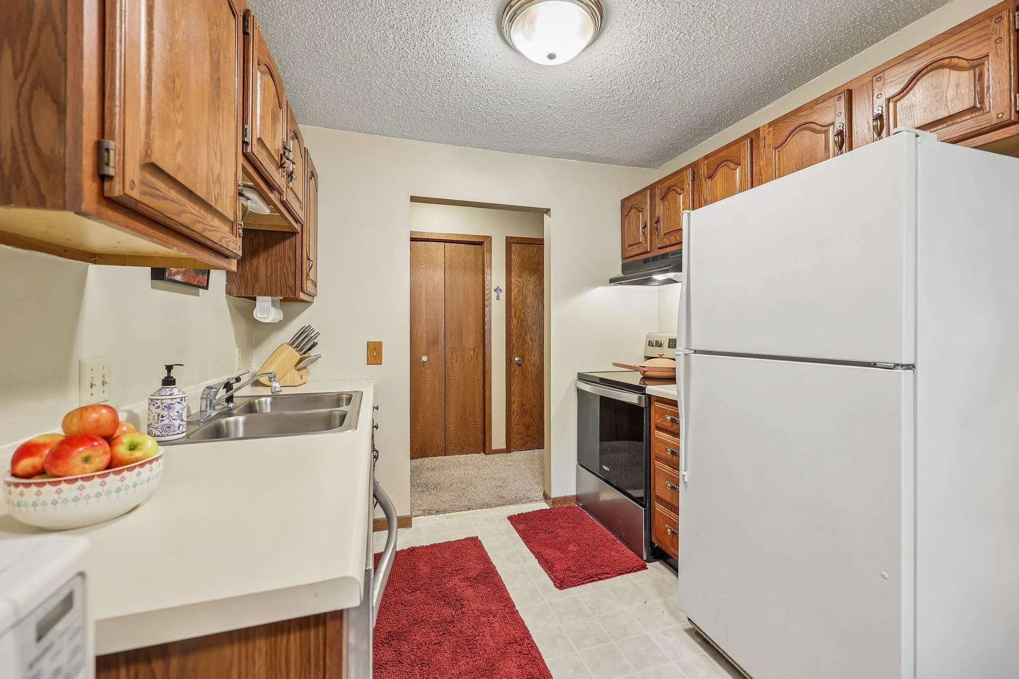 Photo 6 of 301 3rd S Street Unit 103