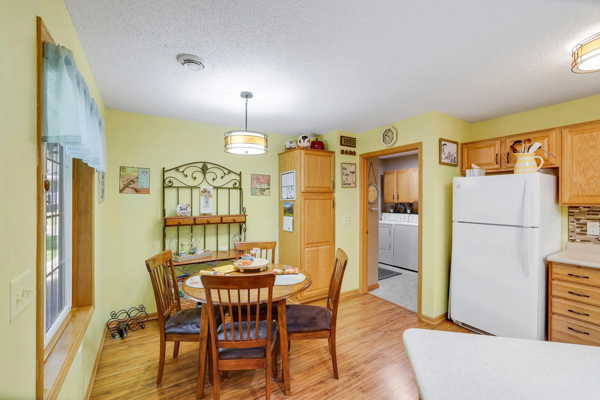 Photo 15 of 7684 Palisades Ne Avenue