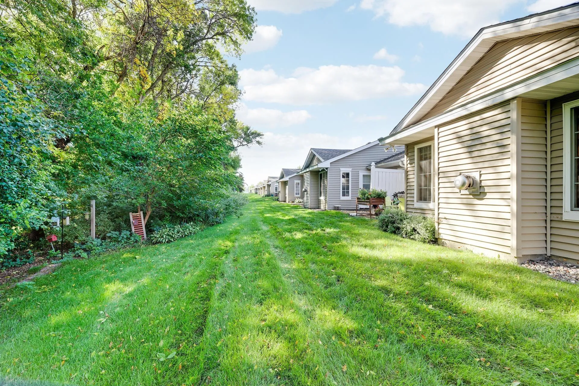 Photo 33 of 7684 Palisades Ne Avenue