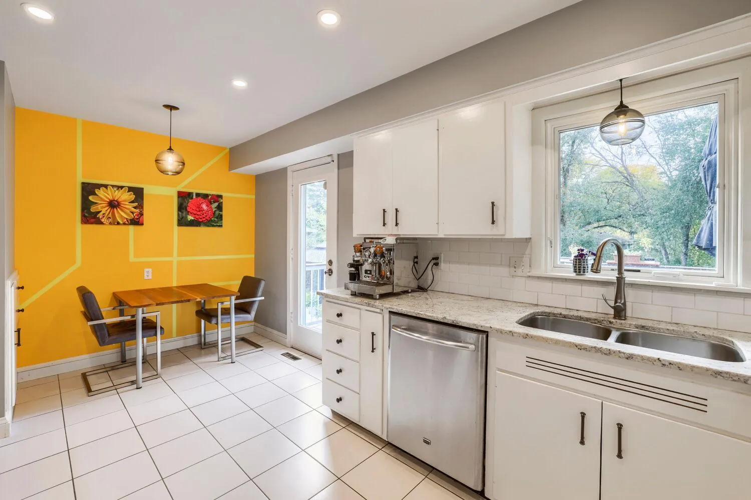 Photo 10 of 5608 Tracy Avenue