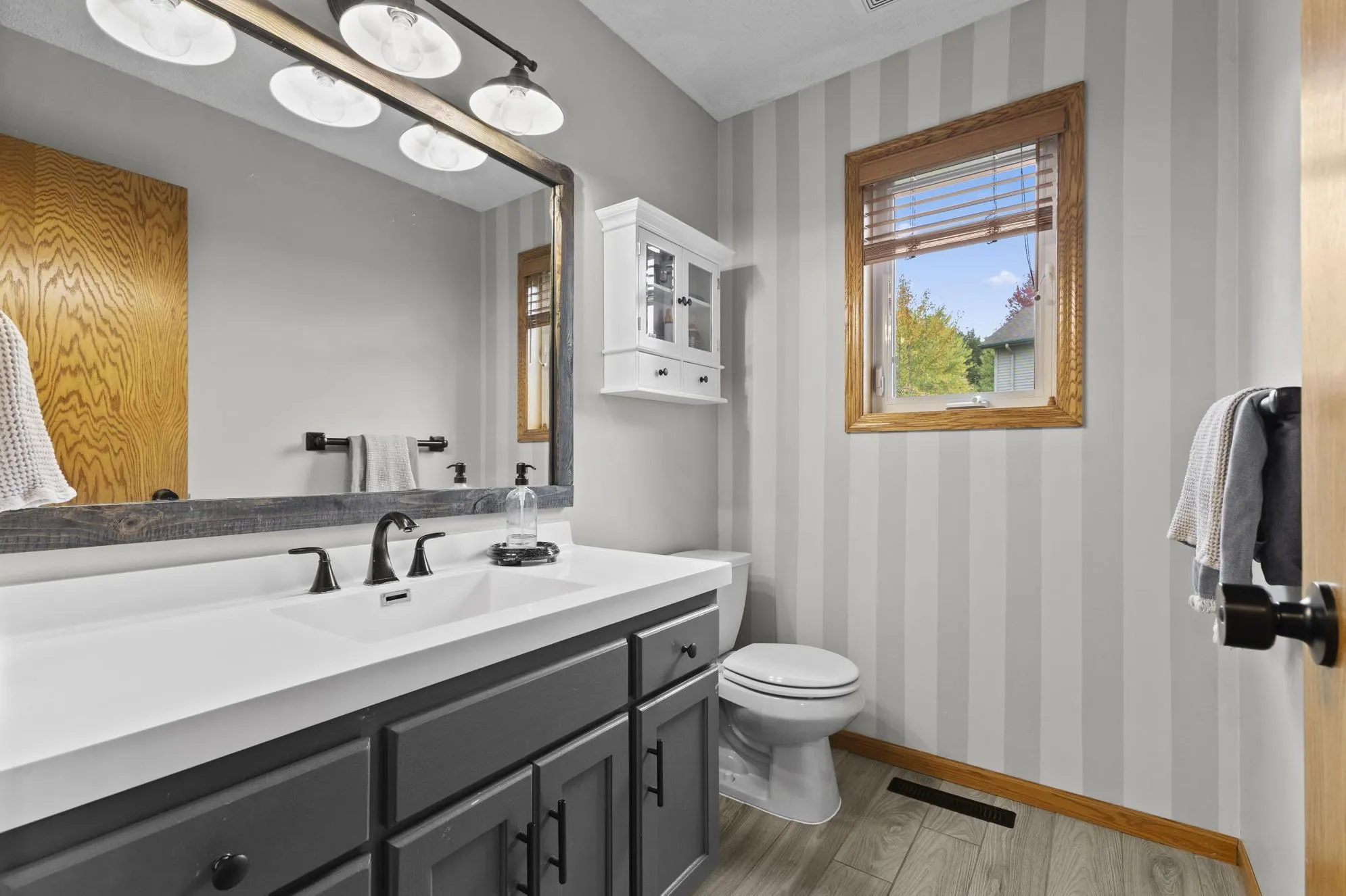 Photo 17 of 11462 53rd Ne Street