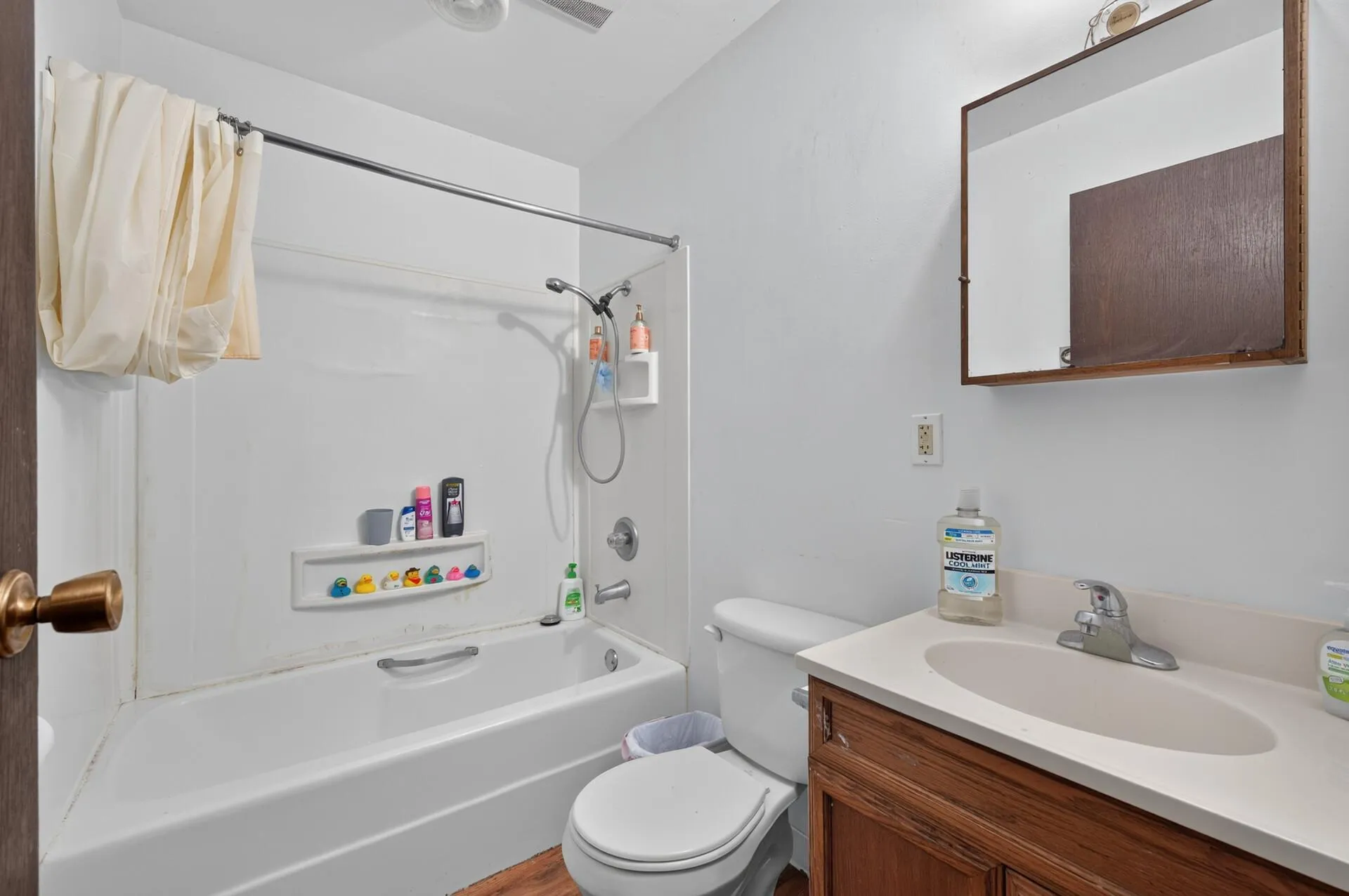 Photo 12 of 302 W Maple Street