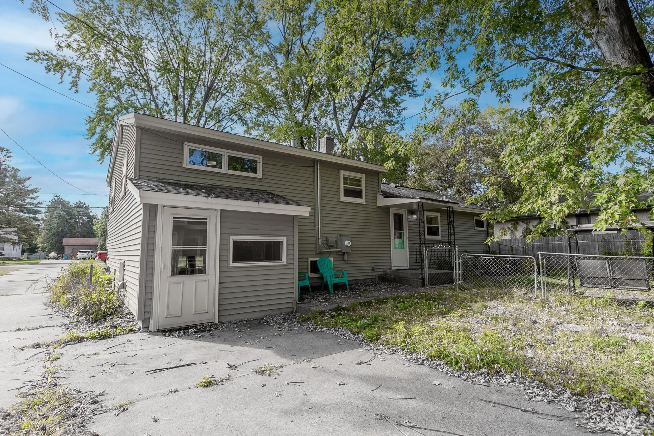 Photo 11 of 1735 Birch Lake Avenue