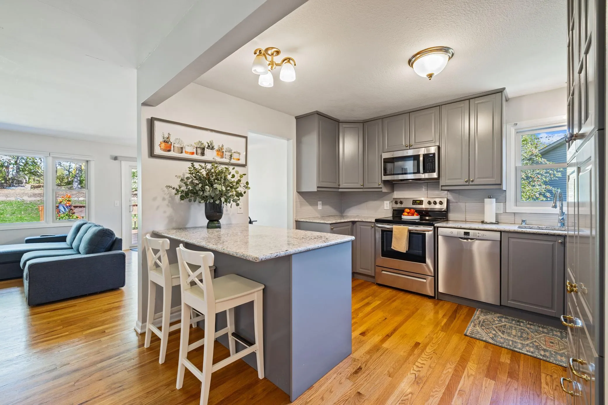 Photo 7 of 4801 Shevlin Court