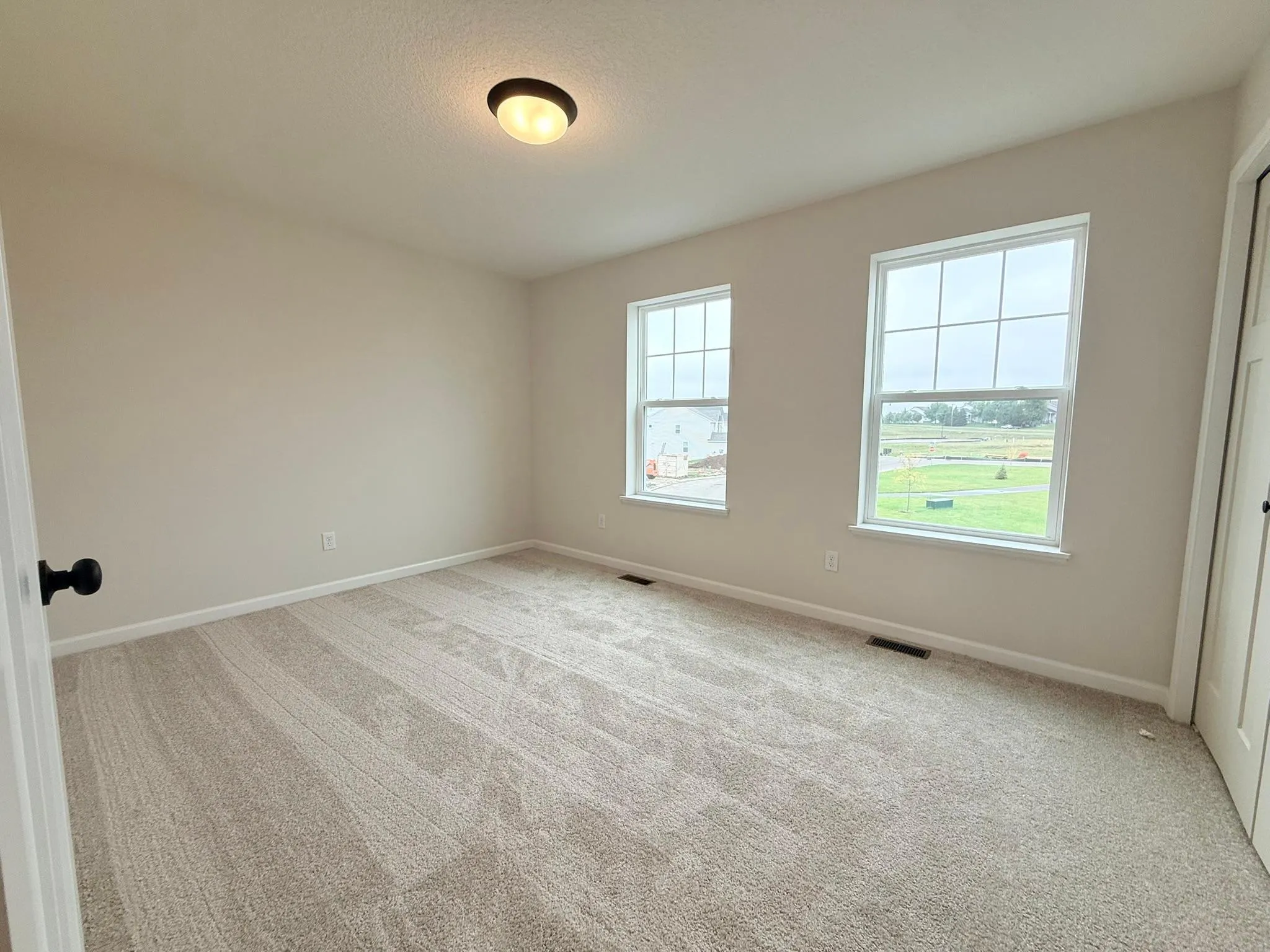 Photo 13 of 11630 16th Ne Circle