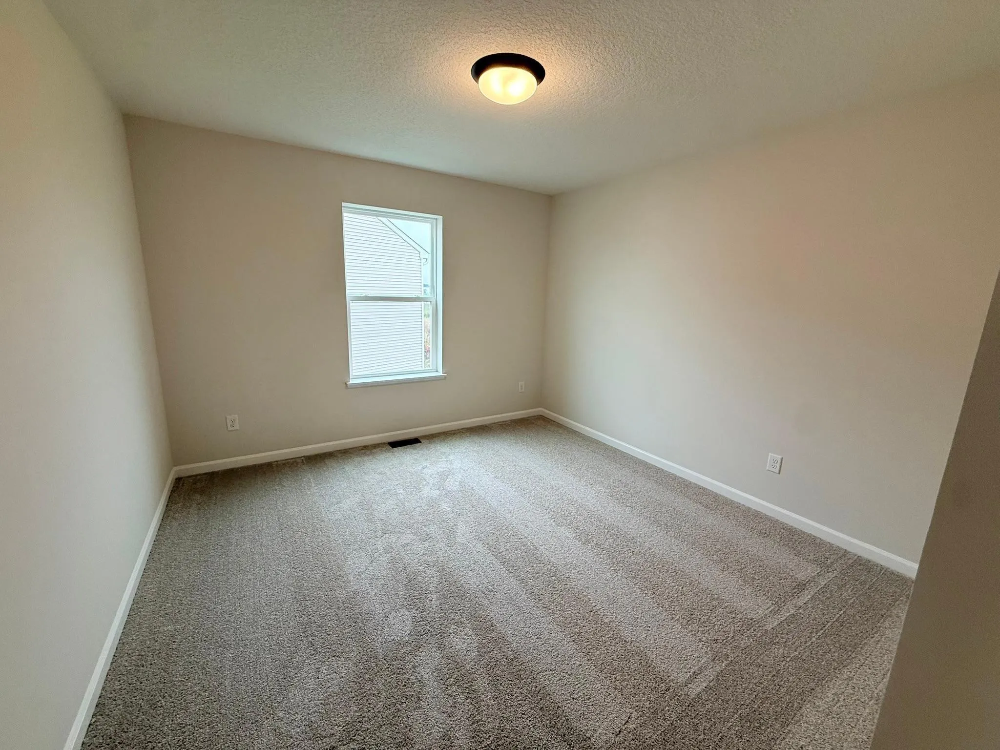 Photo 12 of 11630 16th Ne Circle