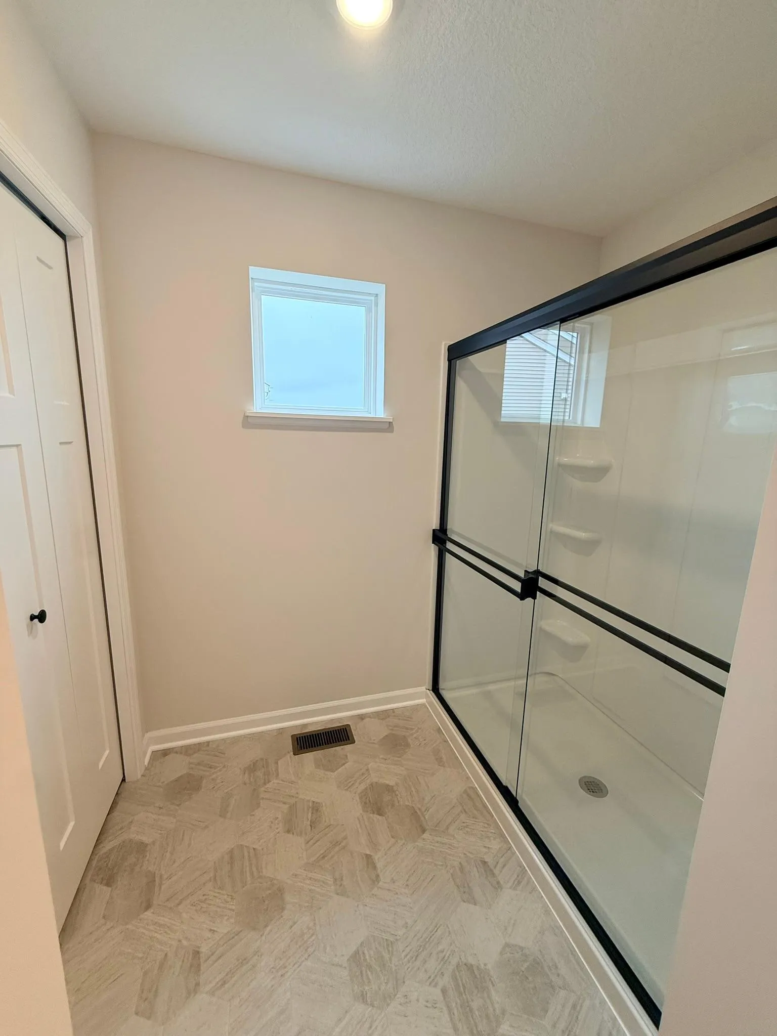 Photo 11 of 11630 16th Ne Circle