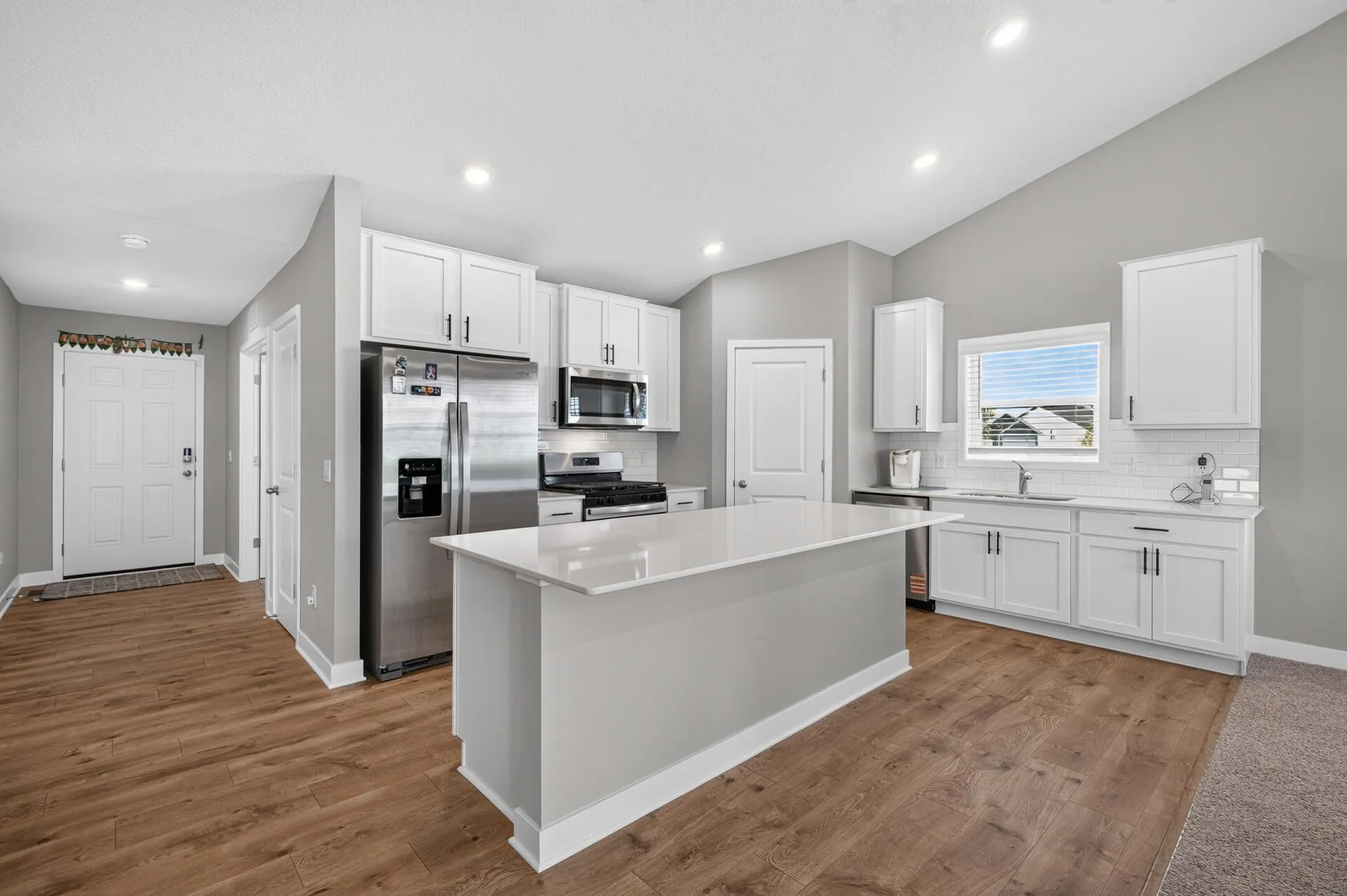 Photo 3 of 17528 Dunkirk Way