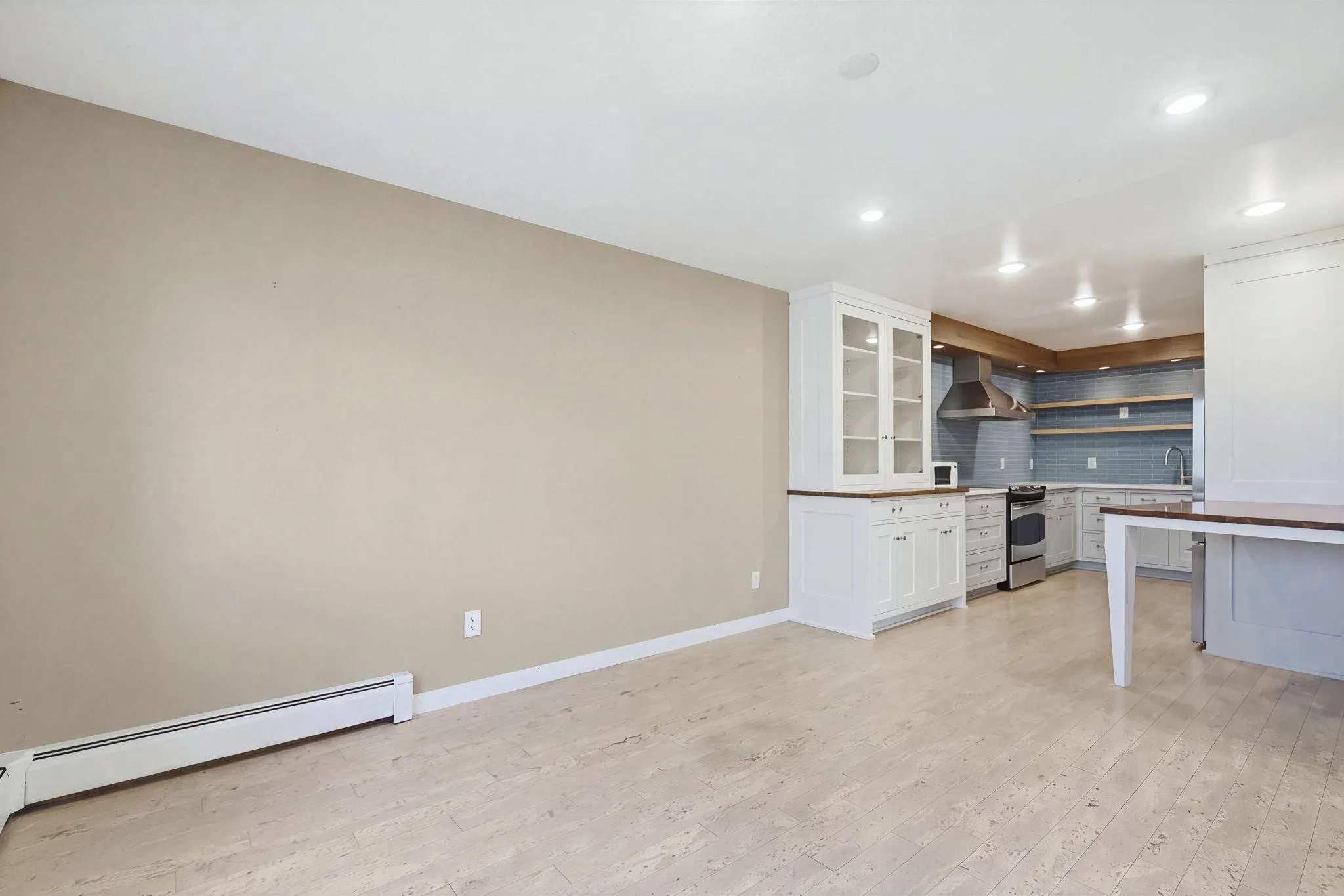 Photo 14 of 4360 Brookside Court Unit 211