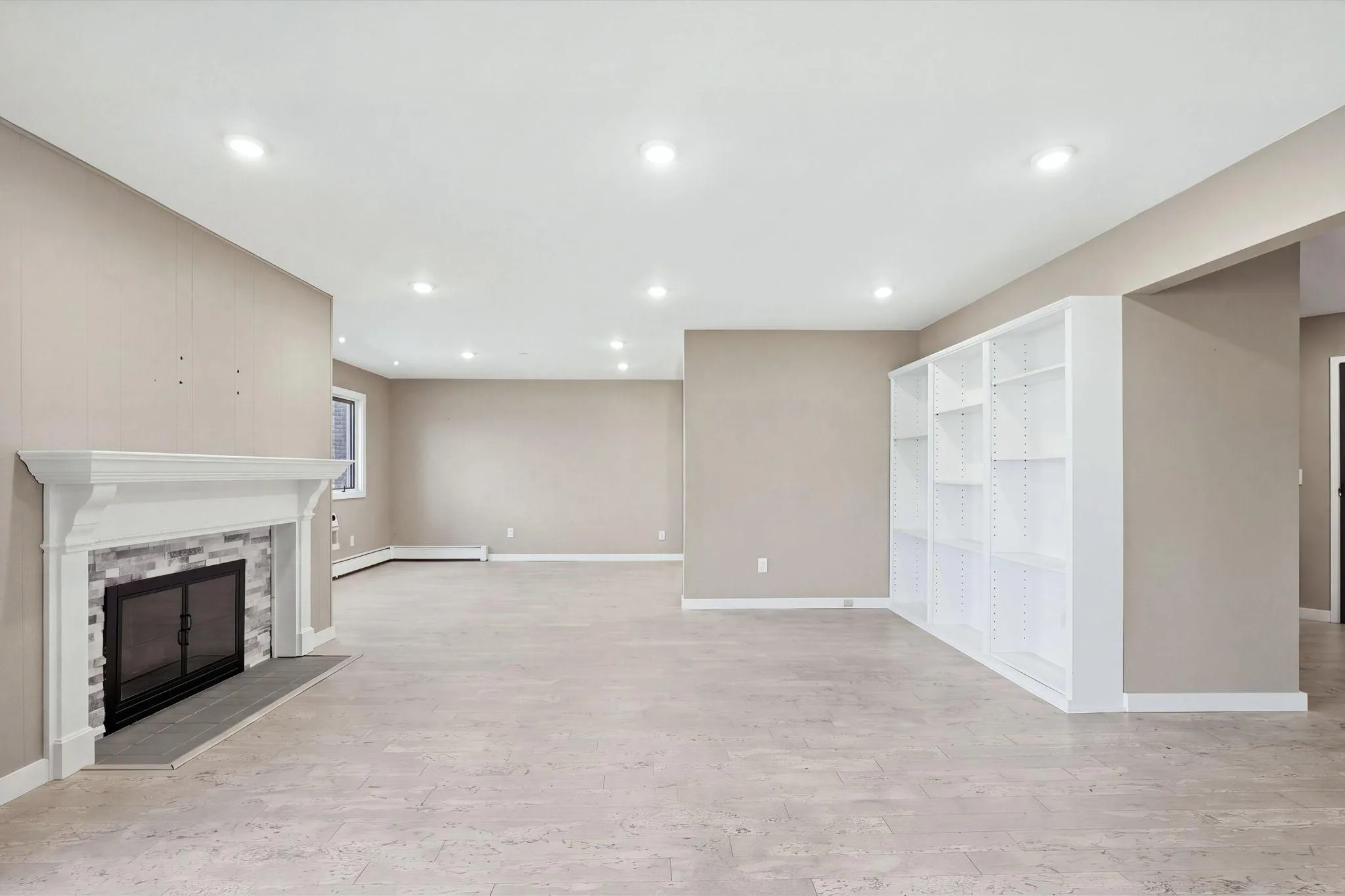 Photo 4 of 4360 Brookside Court Unit 211