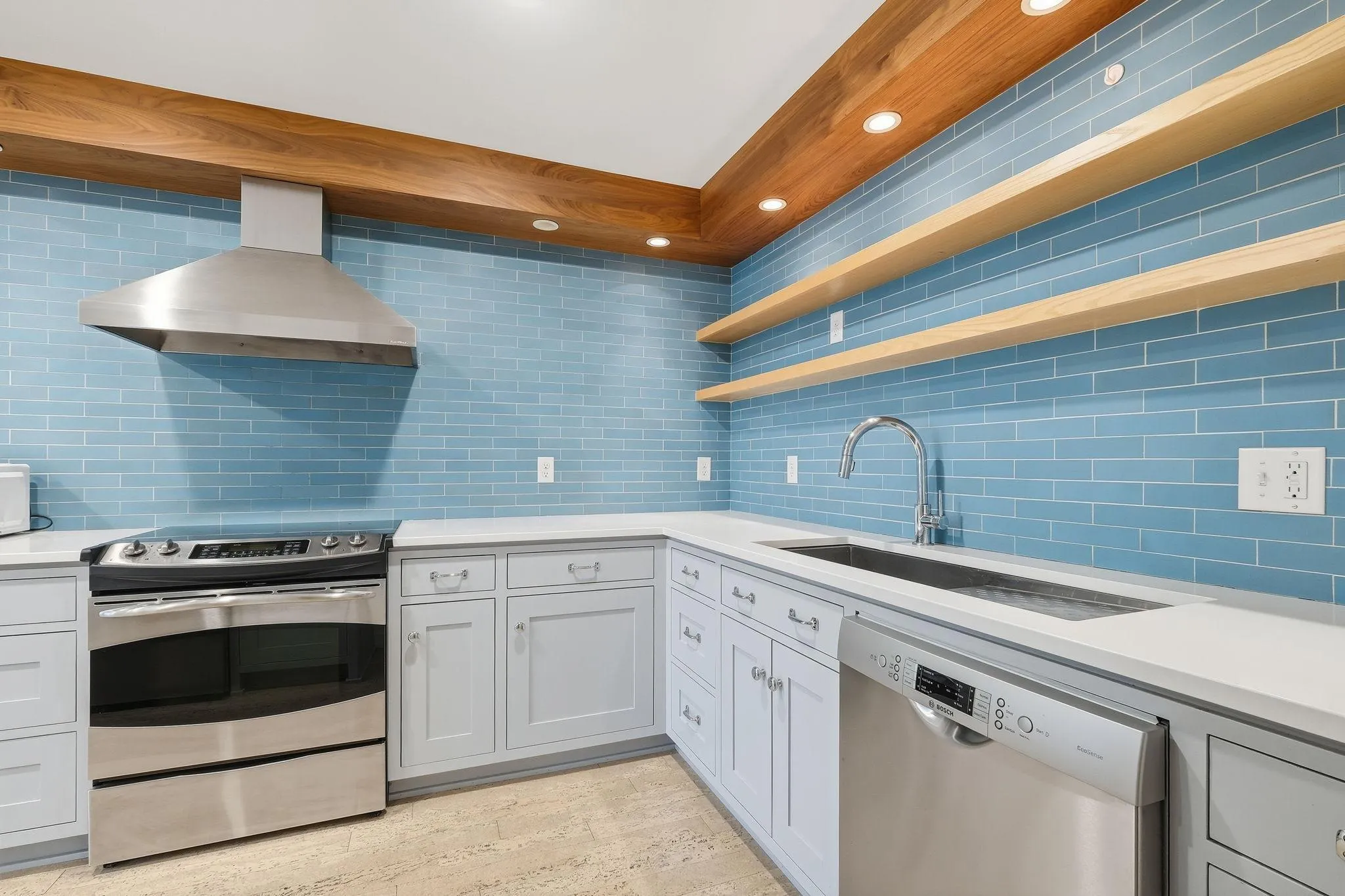 Photo 13 of 4360 Brookside Court Unit 211