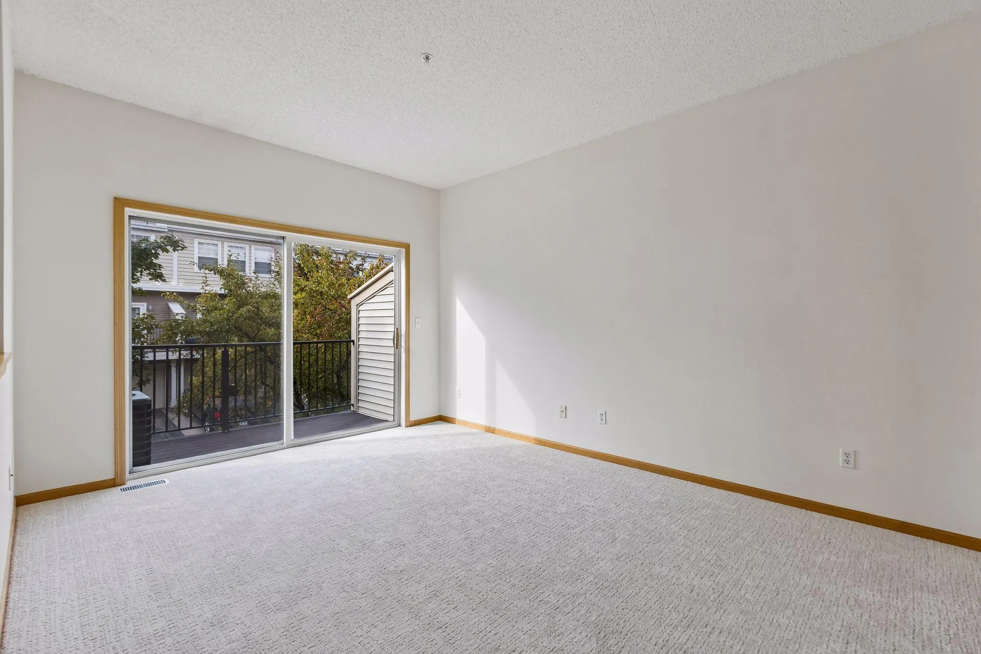 Photo 12 of 7616 Southridge Lane