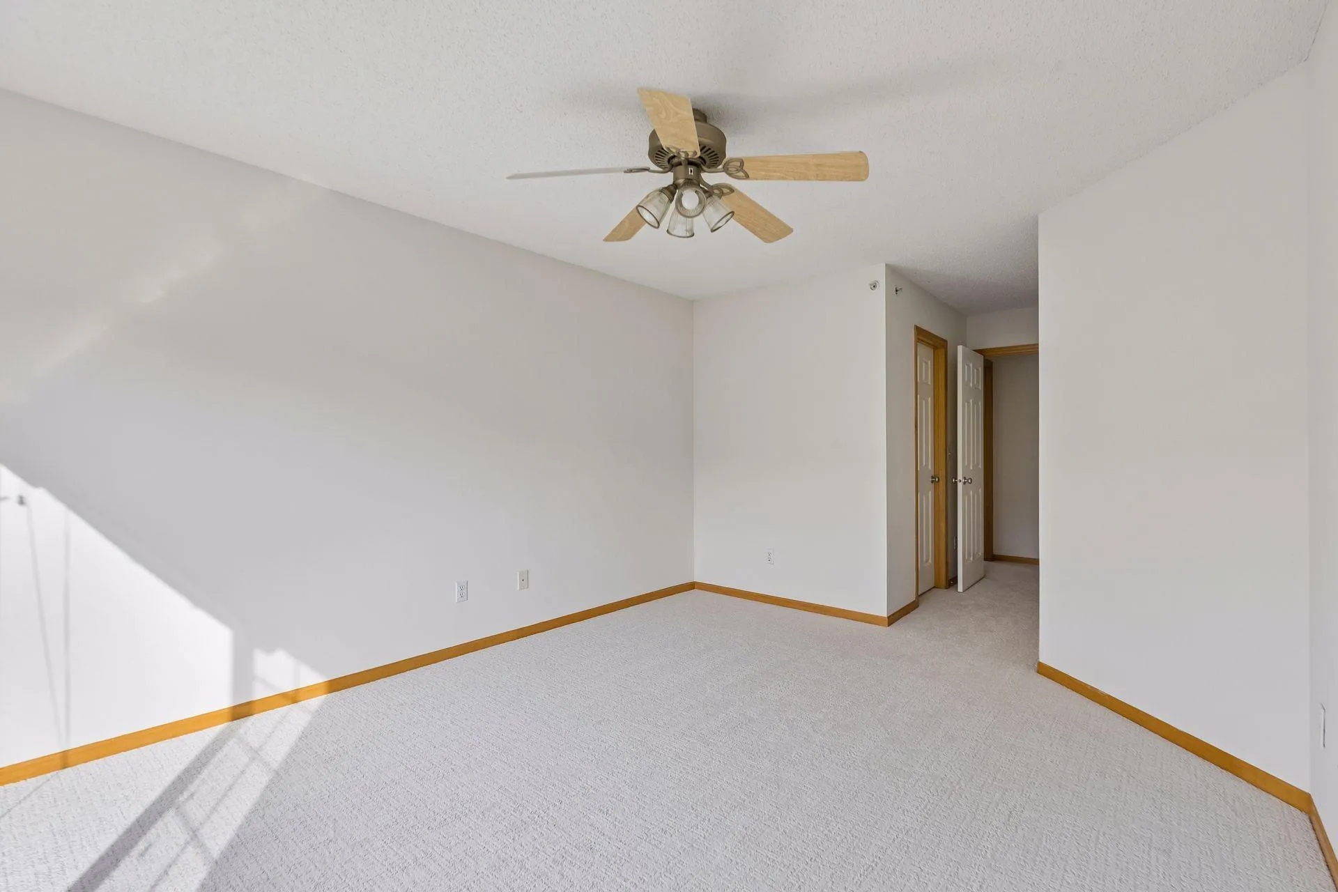 Photo 20 of 7616 Southridge Lane
